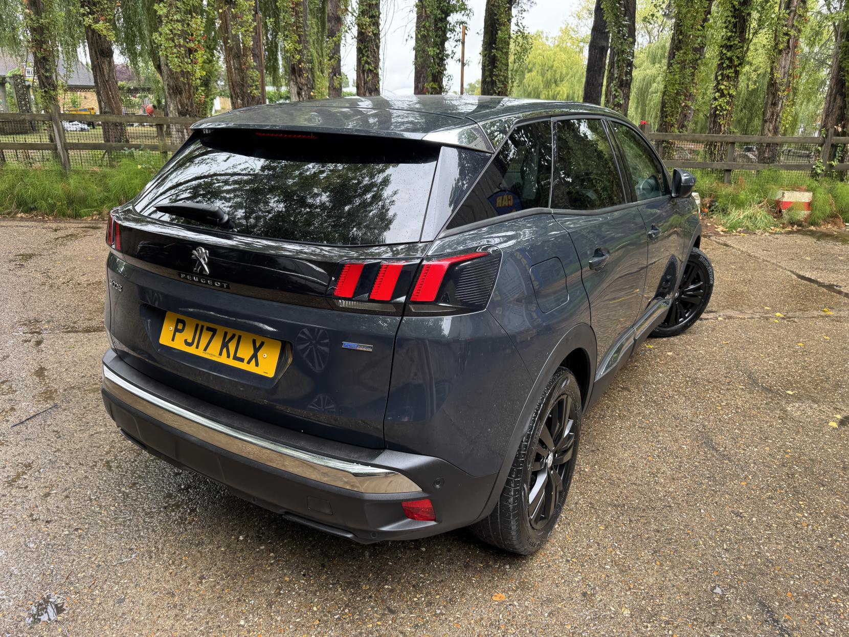 Peugeot 3008 1.2 PureTech Allure SUV 5dr Petrol Manual Euro 6 (s/s) (130 ps)