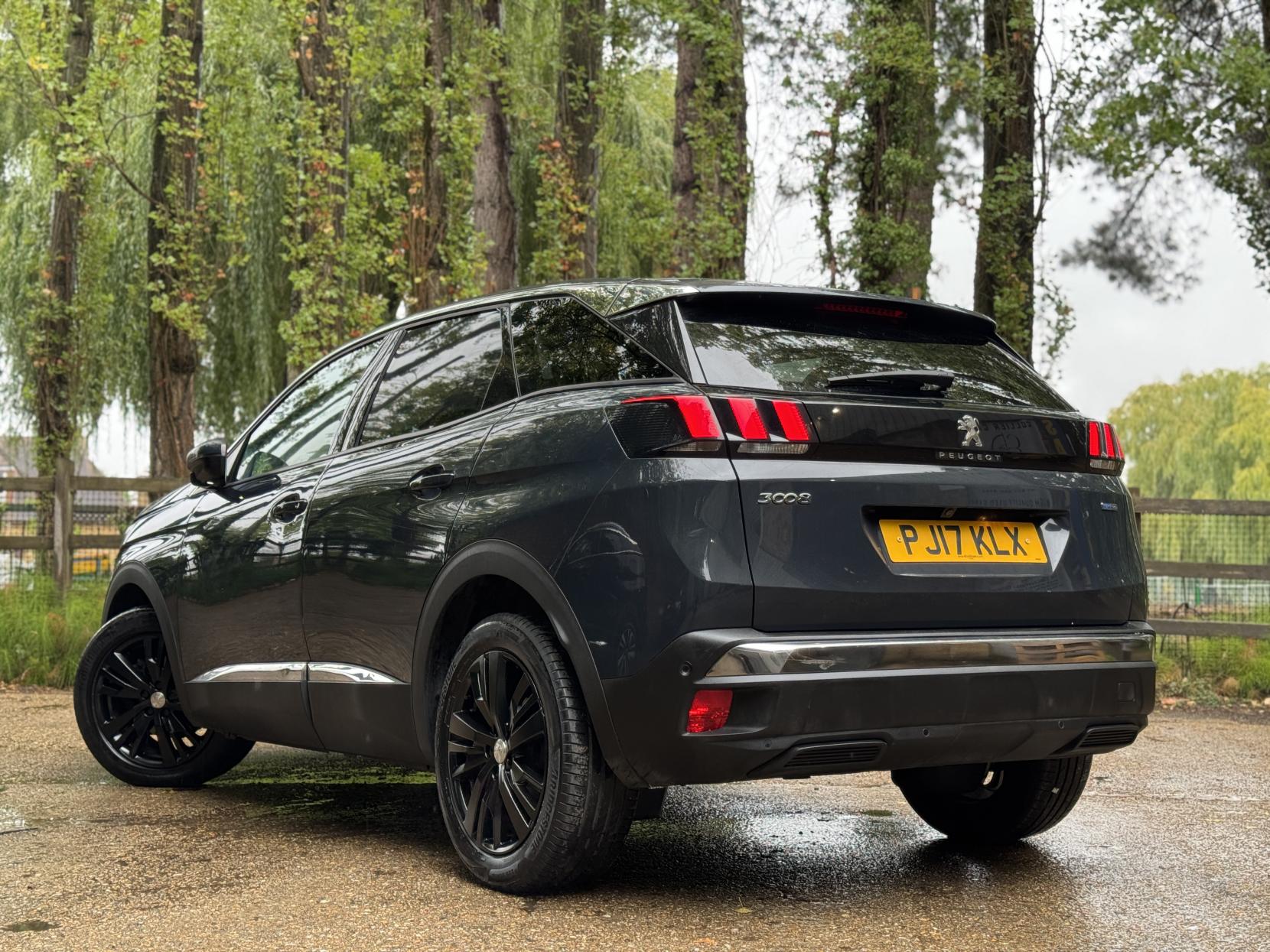Peugeot 3008 1.2 PureTech Allure SUV 5dr Petrol Manual Euro 6 (s/s) (130 ps)
