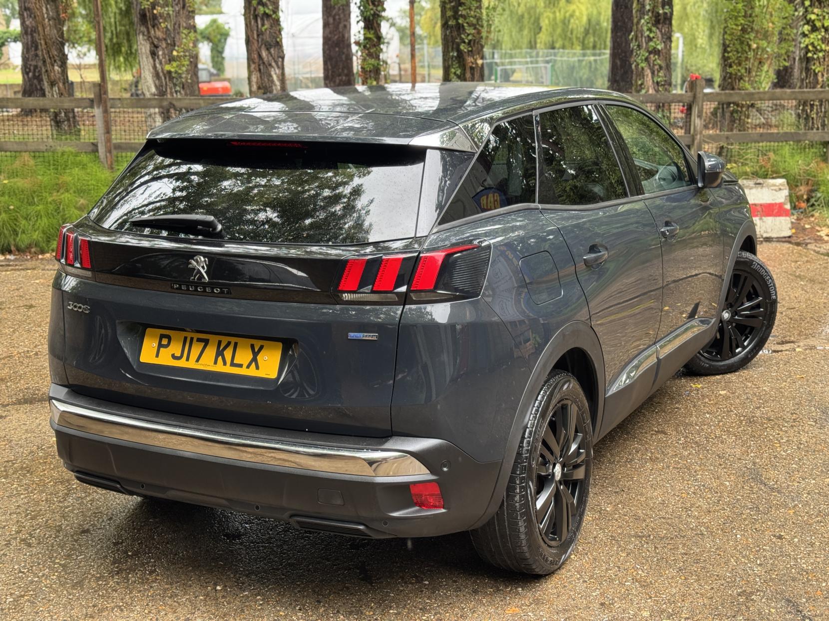 Peugeot 3008 1.2 PureTech Allure SUV 5dr Petrol Manual Euro 6 (s/s) (130 ps)