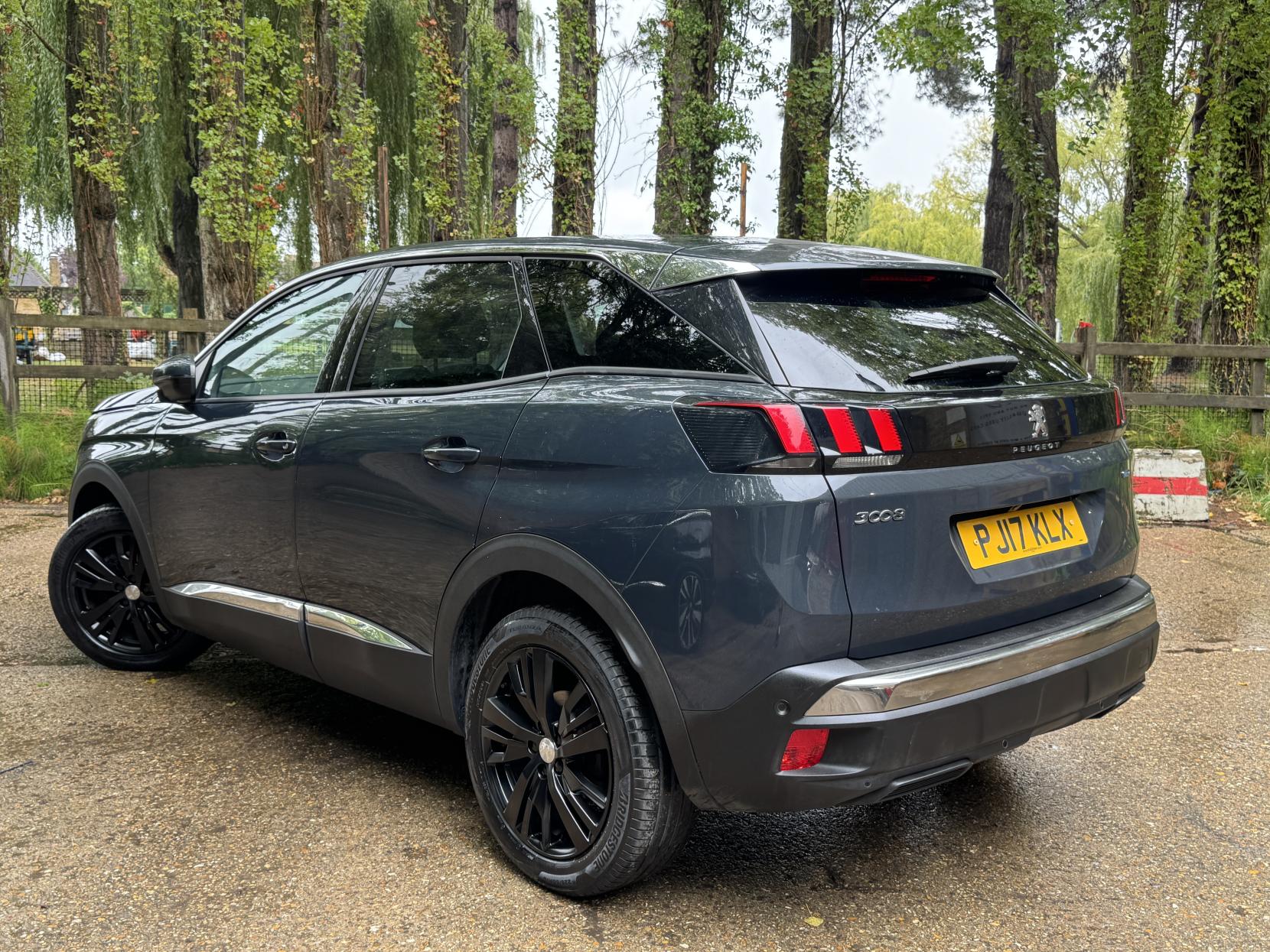Peugeot 3008 1.2 PureTech Allure SUV 5dr Petrol Manual Euro 6 (s/s) (130 ps)
