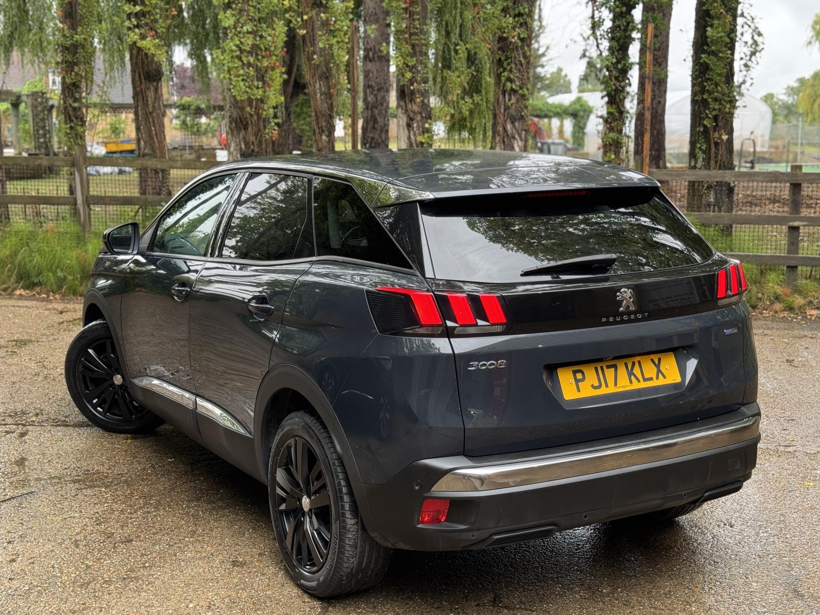Peugeot 3008 1.2 PureTech Allure SUV 5dr Petrol Manual Euro 6 (s/s) (130 ps)