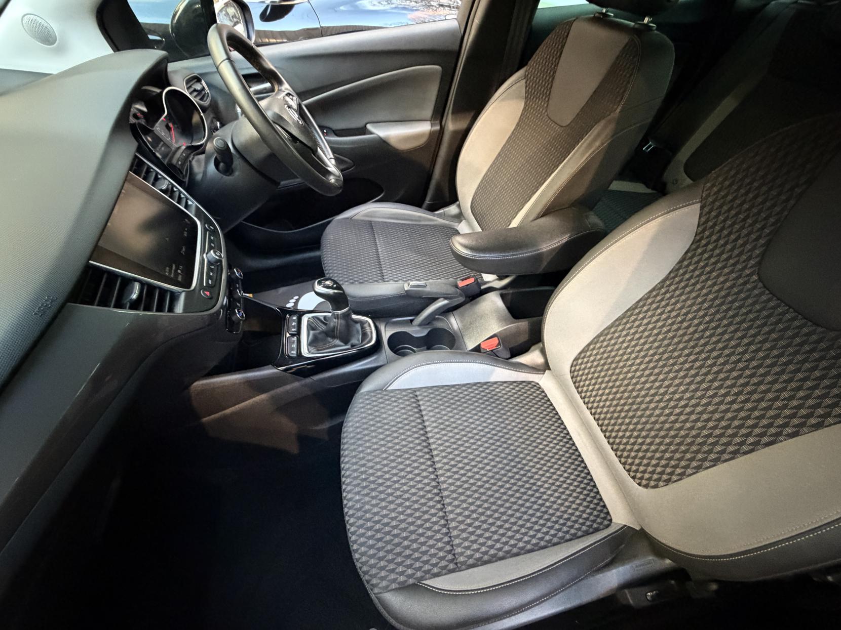 Vauxhall Crossland X 1.2 Elite Nav SUV 5dr Petrol Manual Euro 6 (s/s) (83 ps)