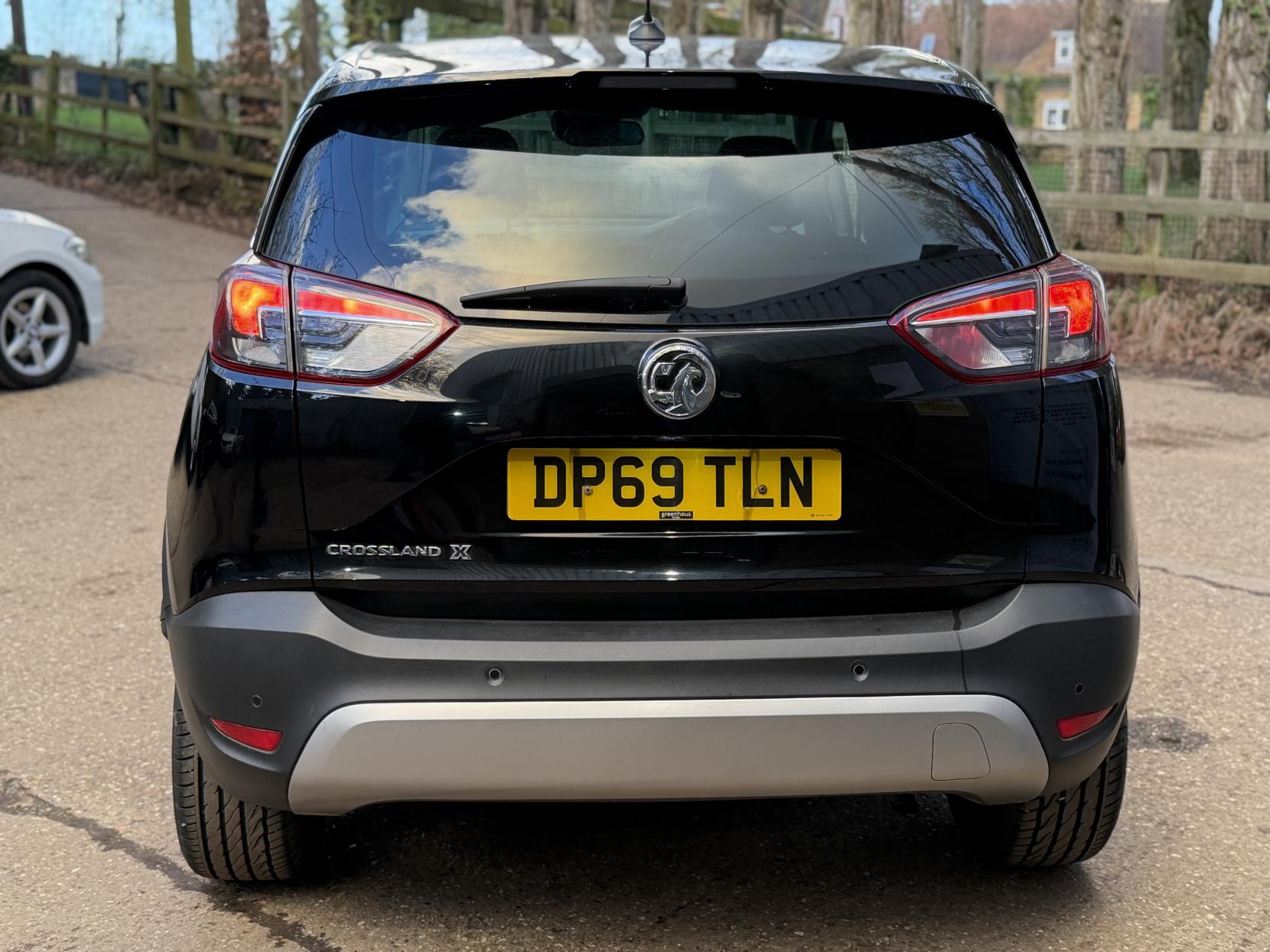 Vauxhall Crossland X 1.2 Elite Nav SUV 5dr Petrol Manual Euro 6 (s/s) (83 ps)