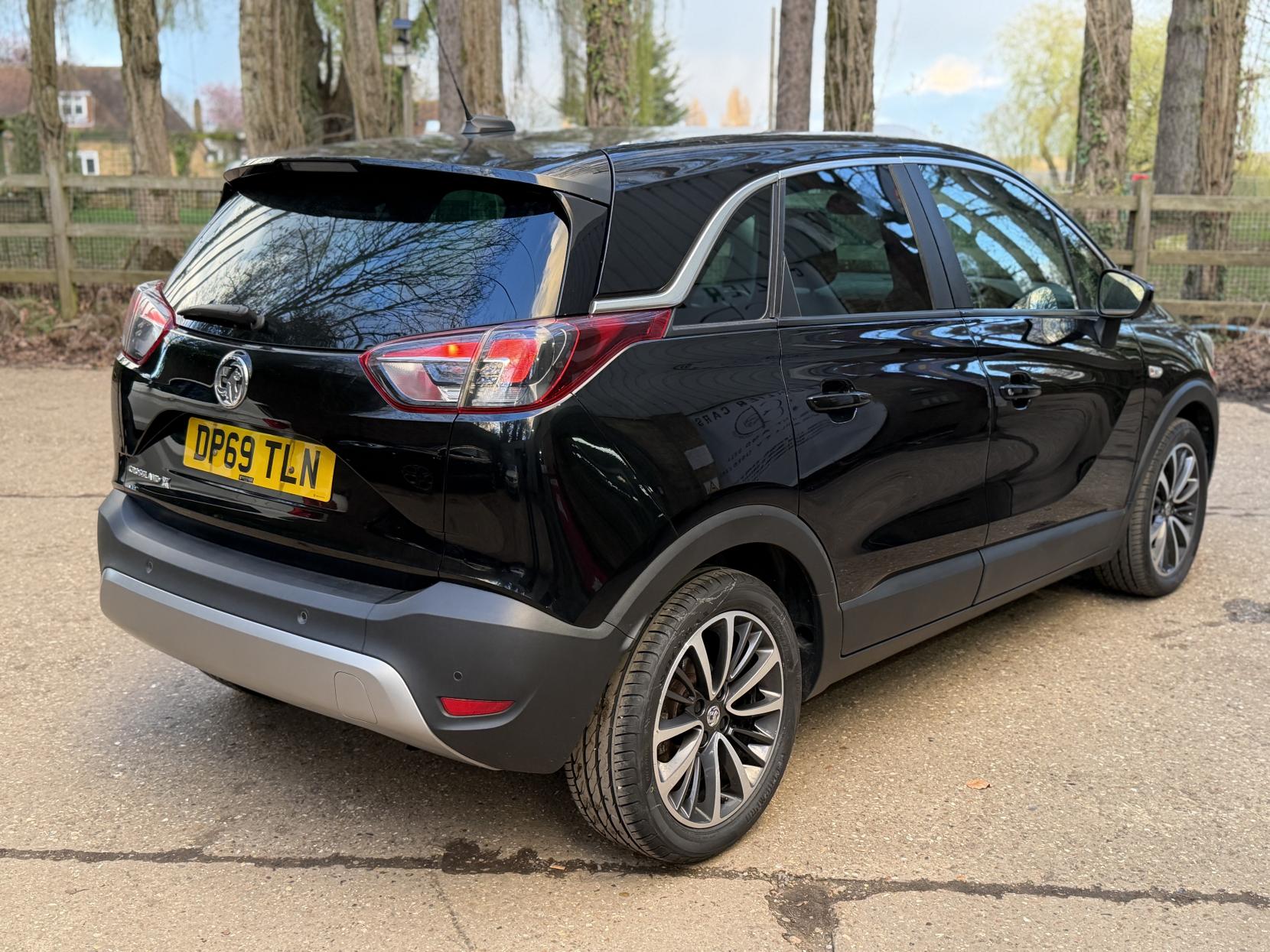 Vauxhall Crossland X 1.2 Elite Nav SUV 5dr Petrol Manual Euro 6 (s/s) (83 ps)