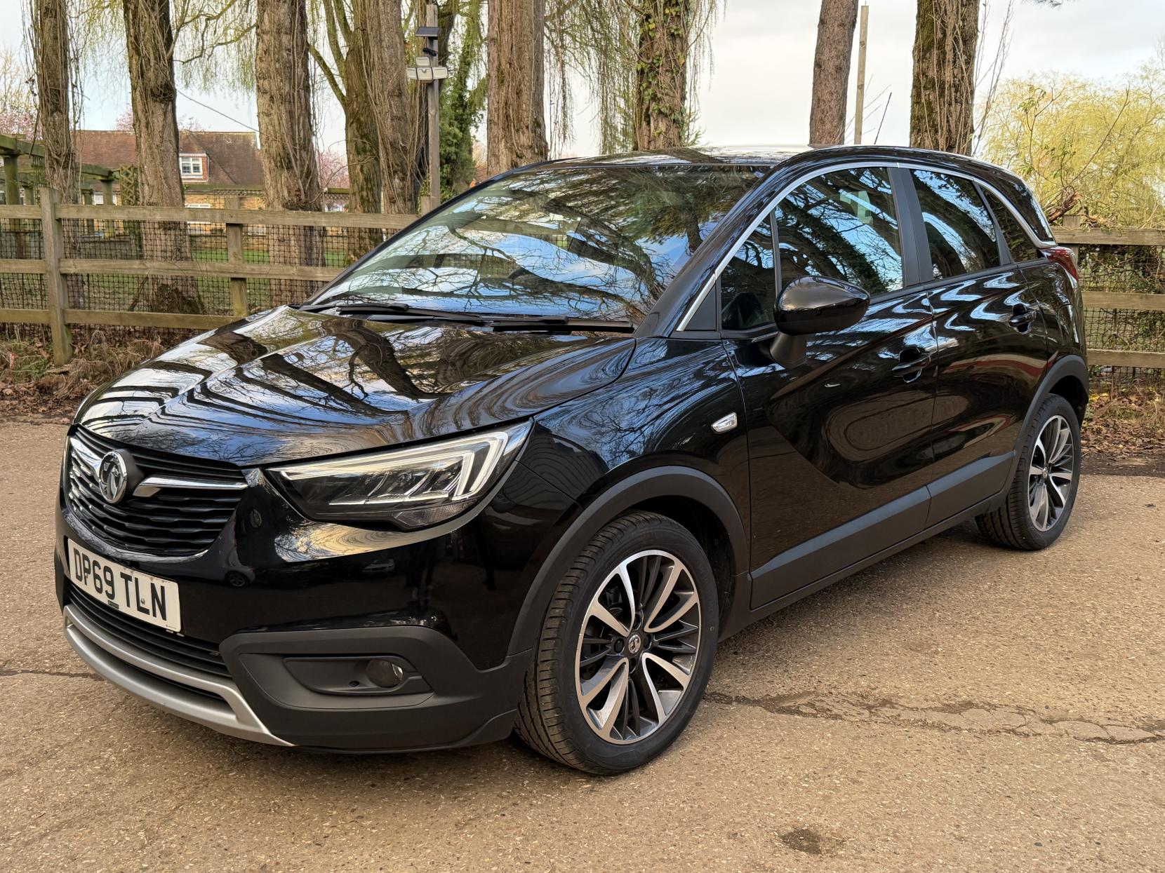 Vauxhall Crossland X 1.2 Elite Nav SUV 5dr Petrol Manual Euro 6 (s/s) (83 ps)