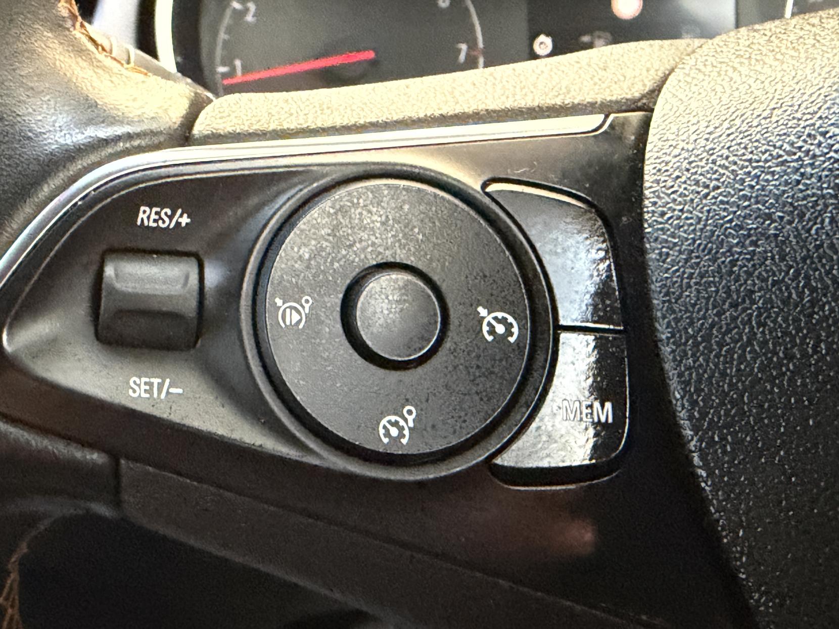 Vauxhall Crossland X 1.2 Elite Nav SUV 5dr Petrol Manual Euro 6 (s/s) (83 ps)