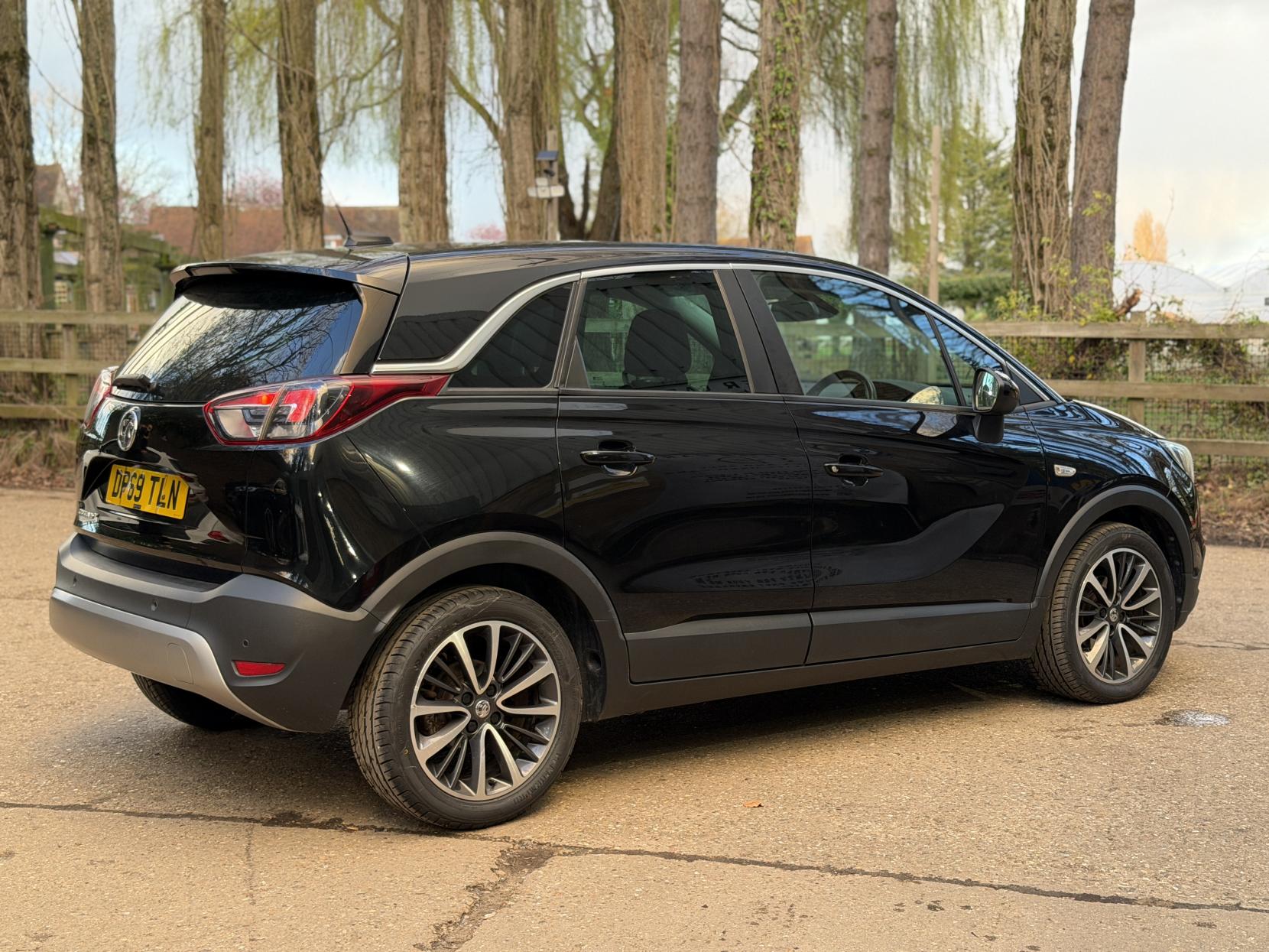 Vauxhall Crossland X 1.2 Elite Nav SUV 5dr Petrol Manual Euro 6 (s/s) (83 ps)