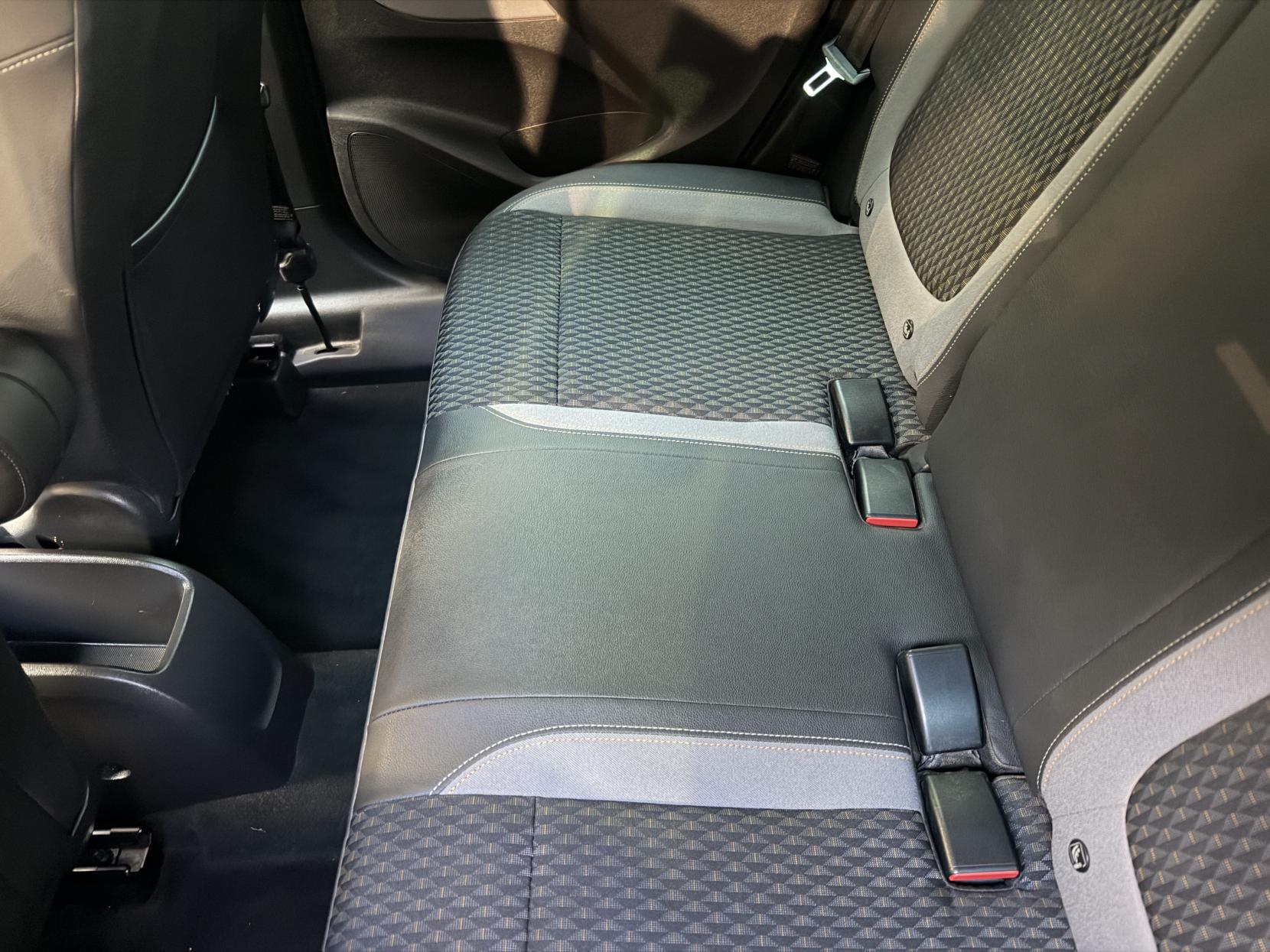 Vauxhall Crossland X 1.2 Elite Nav SUV 5dr Petrol Manual Euro 6 (s/s) (83 ps)