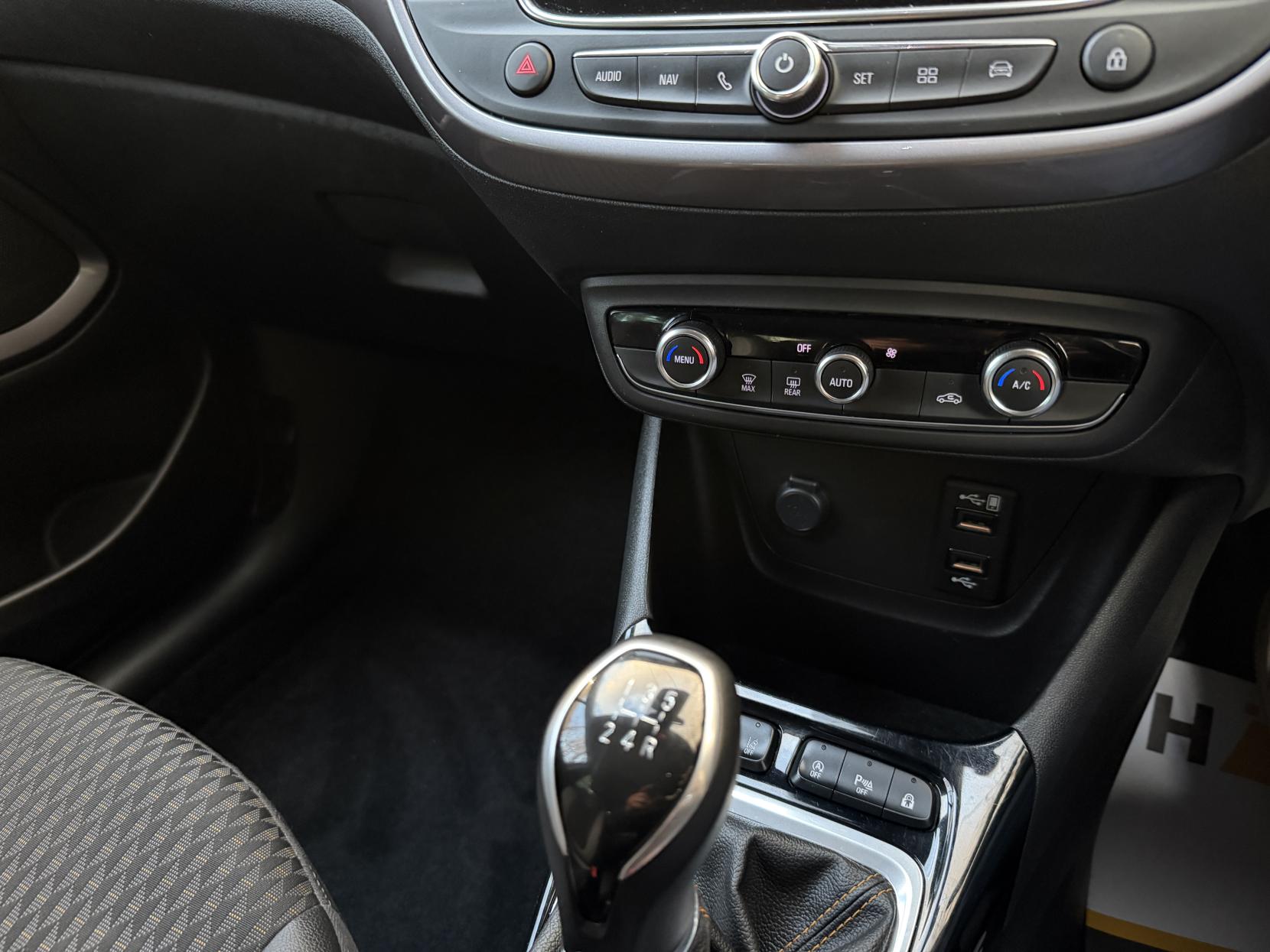 Vauxhall Crossland X 1.2 Elite Nav SUV 5dr Petrol Manual Euro 6 (s/s) (83 ps)