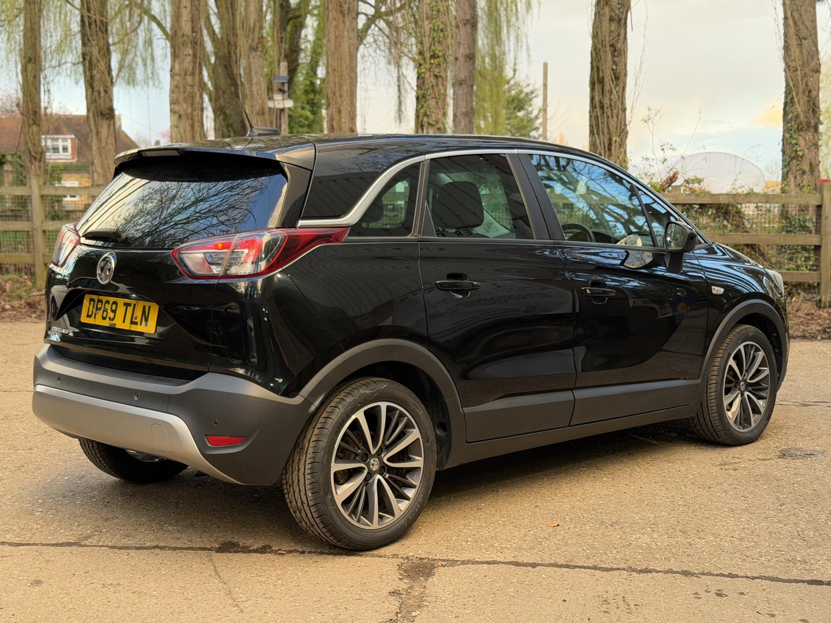 Vauxhall Crossland X 1.2 Elite Nav SUV 5dr Petrol Manual Euro 6 (s/s) (83 ps)