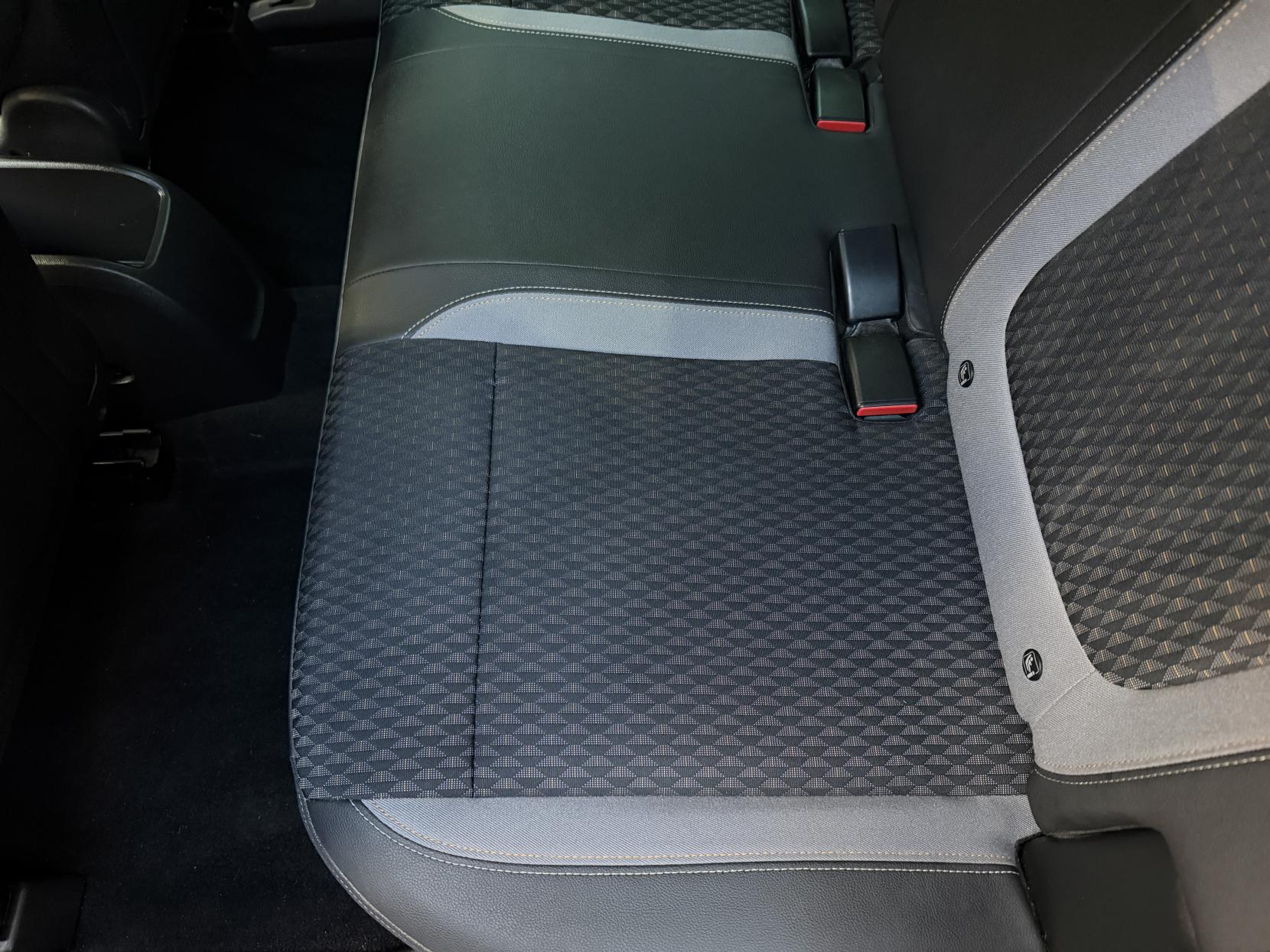 Vauxhall Crossland X 1.2 Elite Nav SUV 5dr Petrol Manual Euro 6 (s/s) (83 ps)