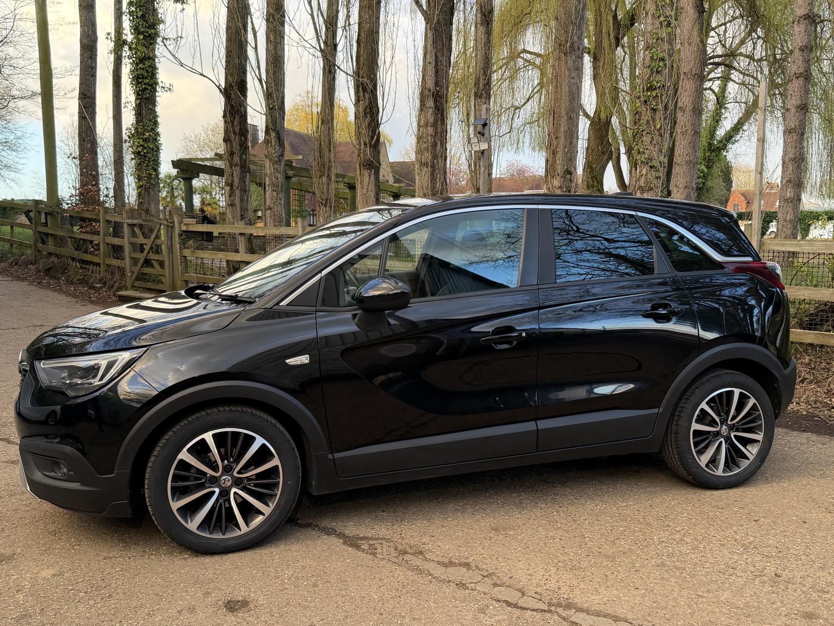 Vauxhall Crossland X 1.2 Elite Nav SUV 5dr Petrol Manual Euro 6 (s/s) (83 ps)