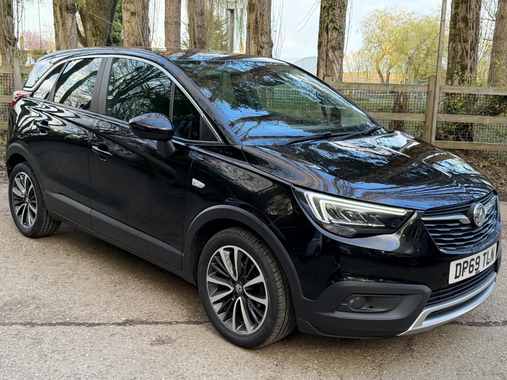 Vauxhall Crossland X 1.2 Elite Nav SUV 5dr Petrol Manual Euro 6 (s/s) (83 ps)