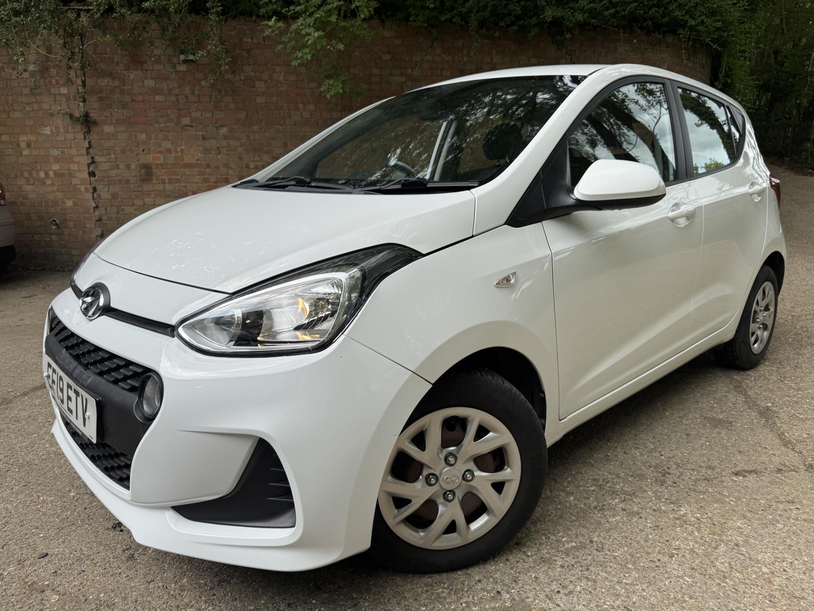 Hyundai i10 1.0 SE Hatchback 5dr Petrol Manual Euro 6 (67 ps)