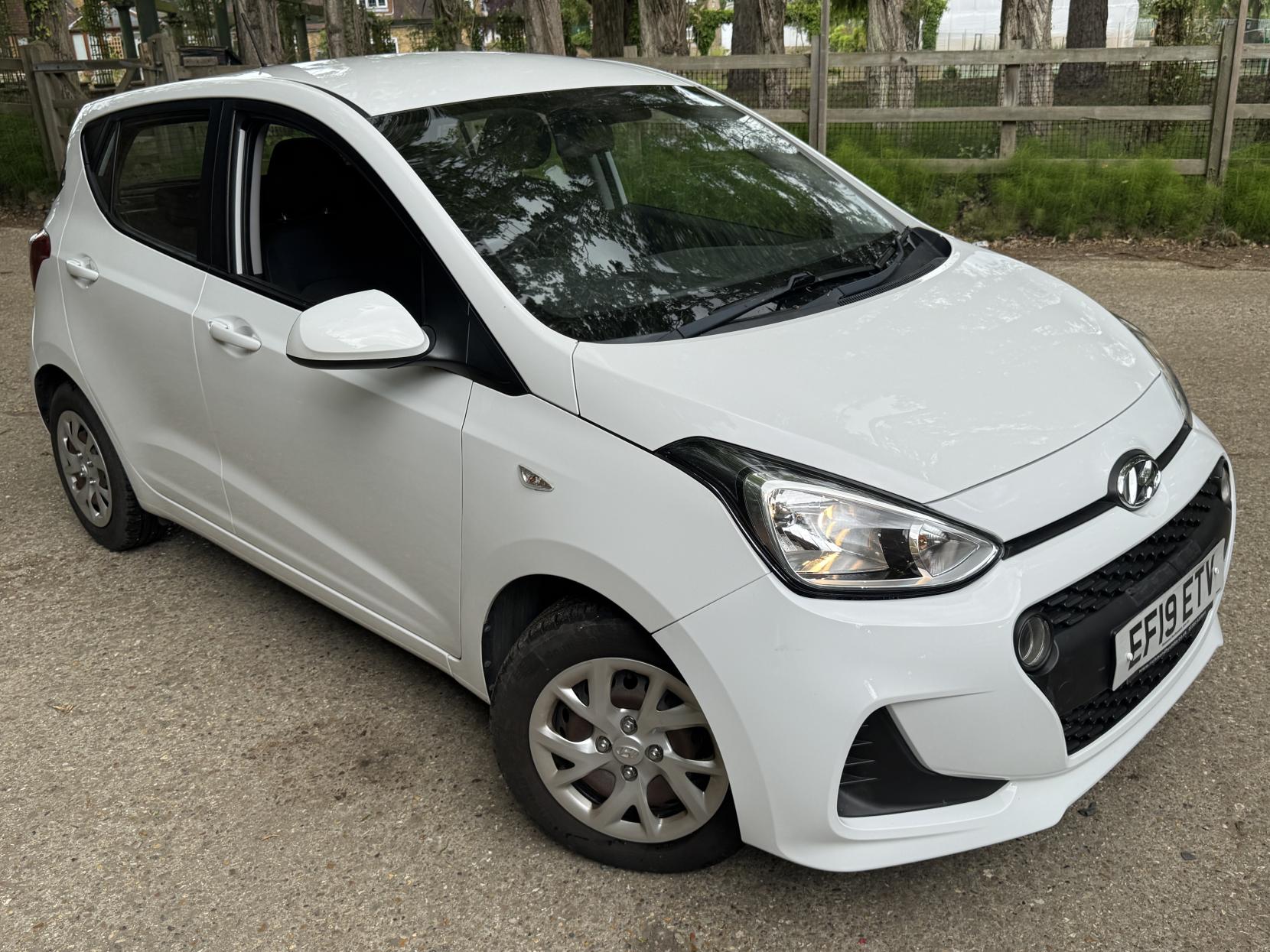 Hyundai i10 1.0 SE Hatchback 5dr Petrol Manual Euro 6 (67 ps)