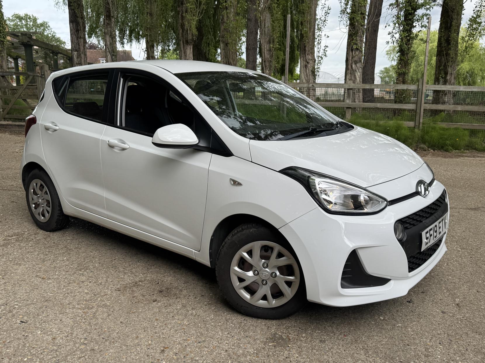 Hyundai i10 1.0 SE Hatchback 5dr Petrol Manual Euro 6 (67 ps)