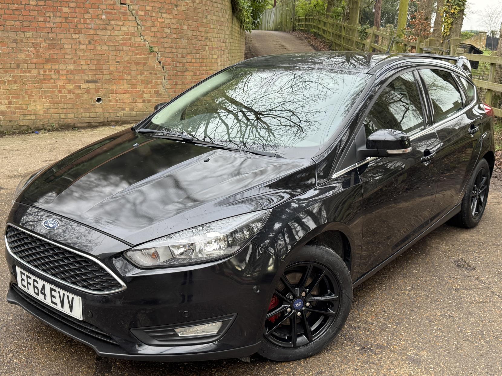 Ford Focus 1.0T EcoBoost Zetec Hatchback 5dr Petrol Manual Euro 6 (s/s) (100 ps)