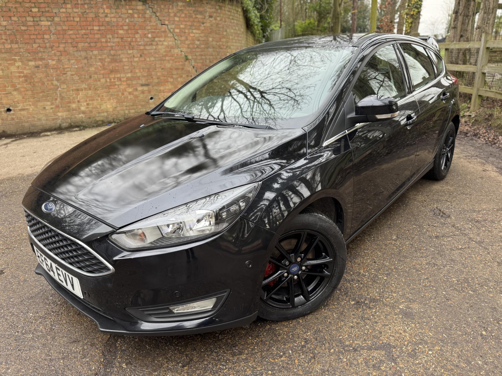 Ford Focus 1.0T EcoBoost Zetec Hatchback 5dr Petrol Manual Euro 6 (s/s) (100 ps)