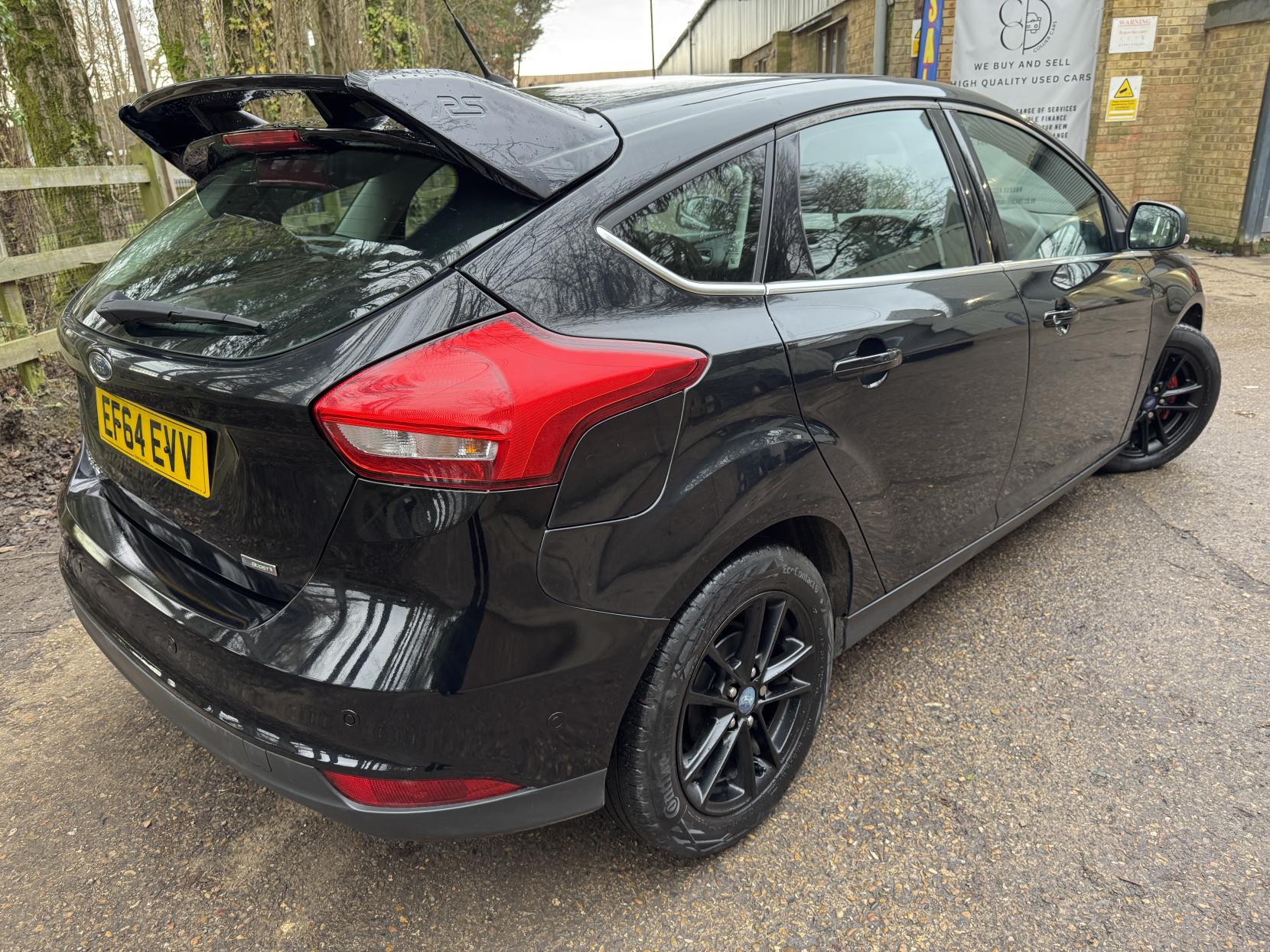 Ford Focus 1.0T EcoBoost Zetec Hatchback 5dr Petrol Manual Euro 6 (s/s) (100 ps)