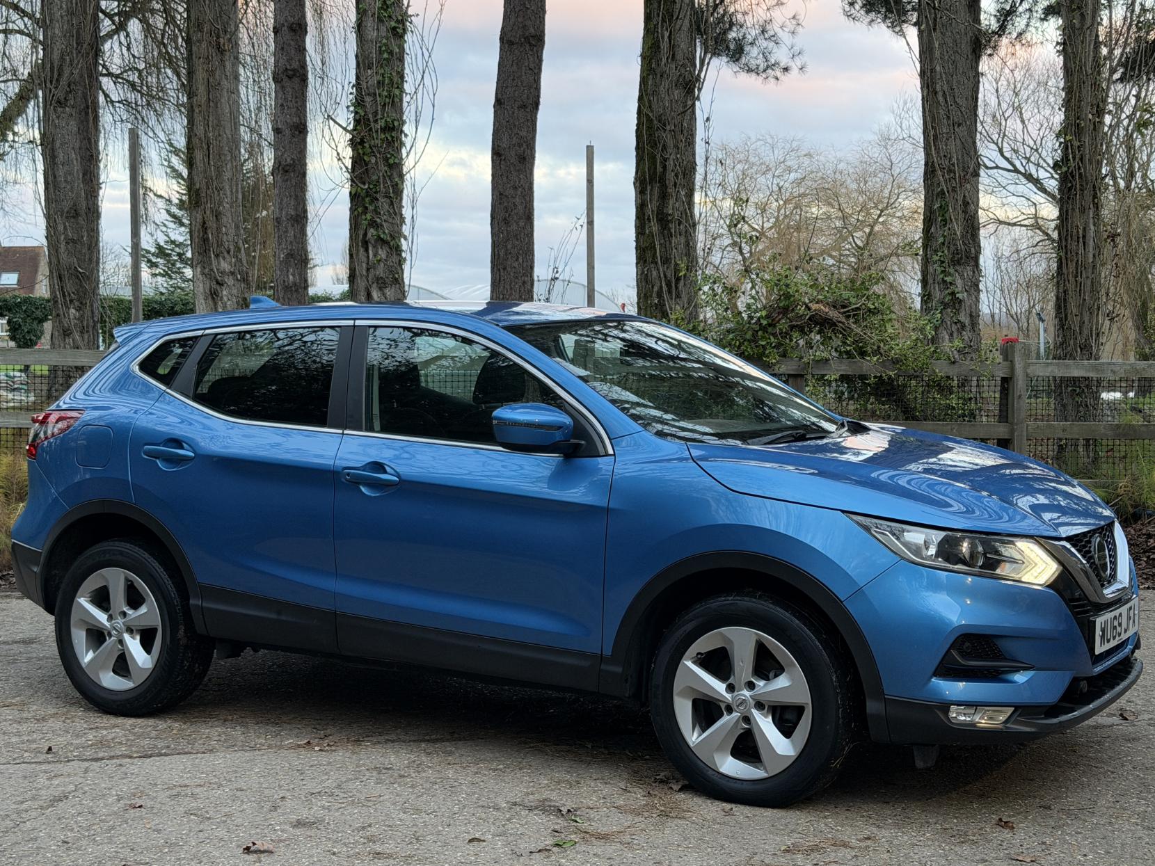 Nissan Qashqai 1.3 DIG-T Acenta Premium SUV 5dr Petrol Manual Euro 6 (s/s) (140 ps)