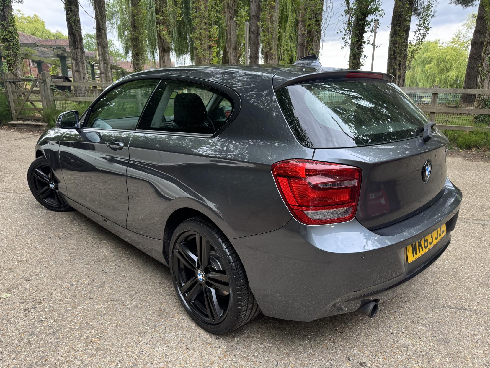 BMW 1 Series 1.6 116i Sport Hatchback 3dr Petrol Manual Euro 6 (s/s) (136 ps)