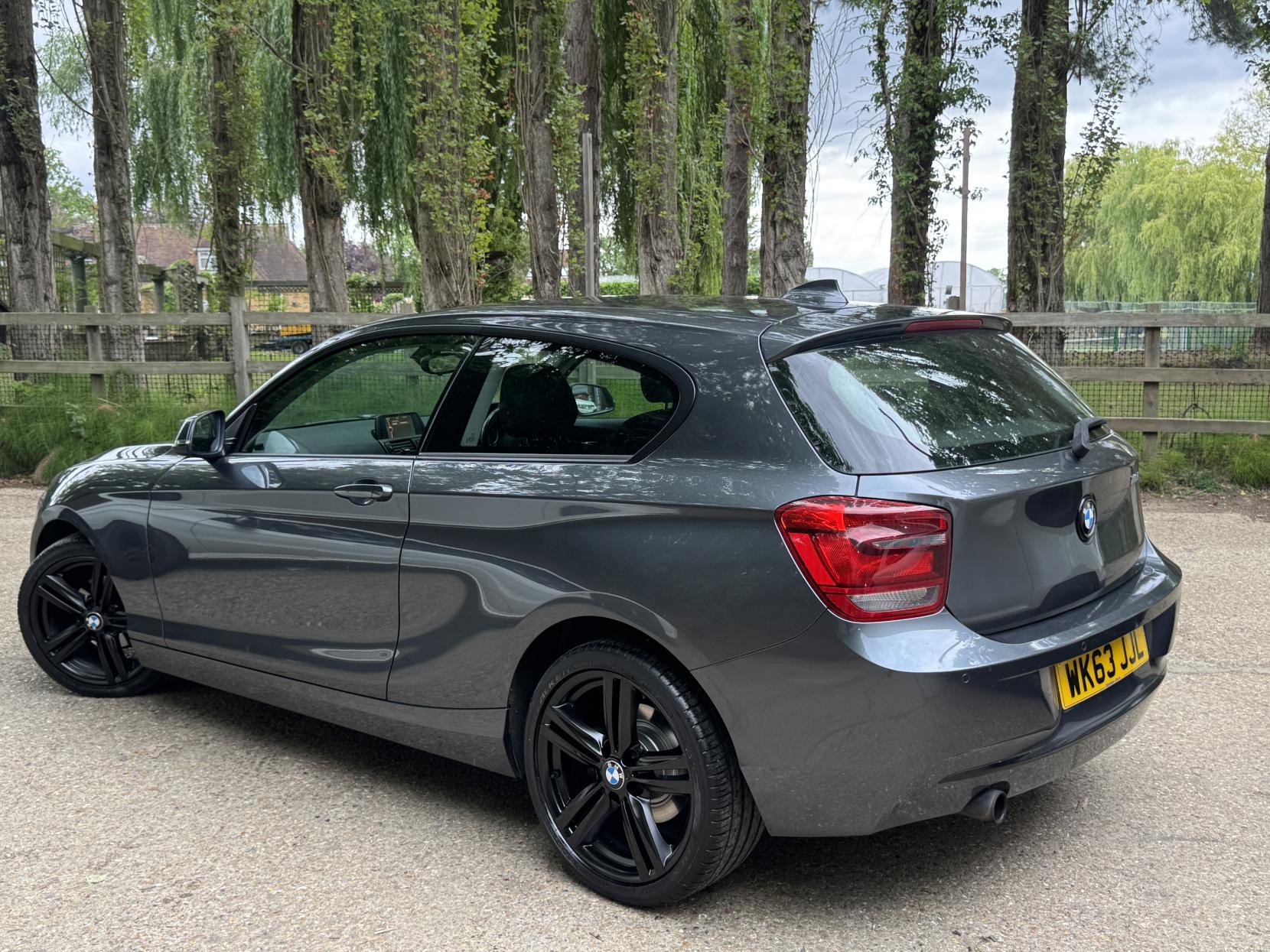 BMW 1 Series 1.6 116i Sport Hatchback 3dr Petrol Manual Euro 6 (s/s) (136 ps)