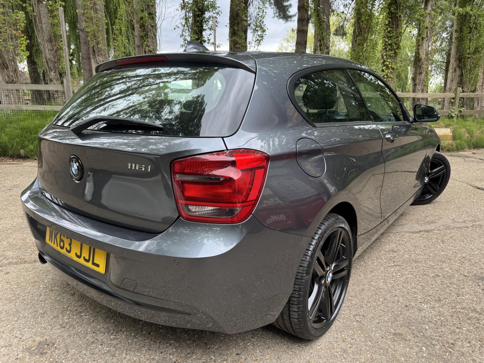BMW 1 Series 1.6 116i Sport Hatchback 3dr Petrol Manual Euro 6 (s/s) (136 ps)