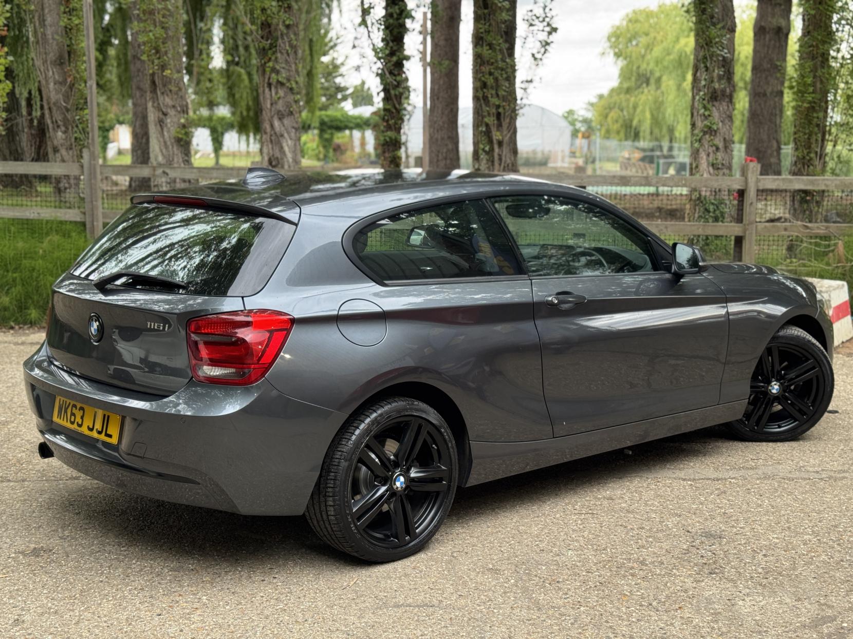 BMW 1 Series 1.6 116i Sport Hatchback 3dr Petrol Manual Euro 6 (s/s) (136 ps)