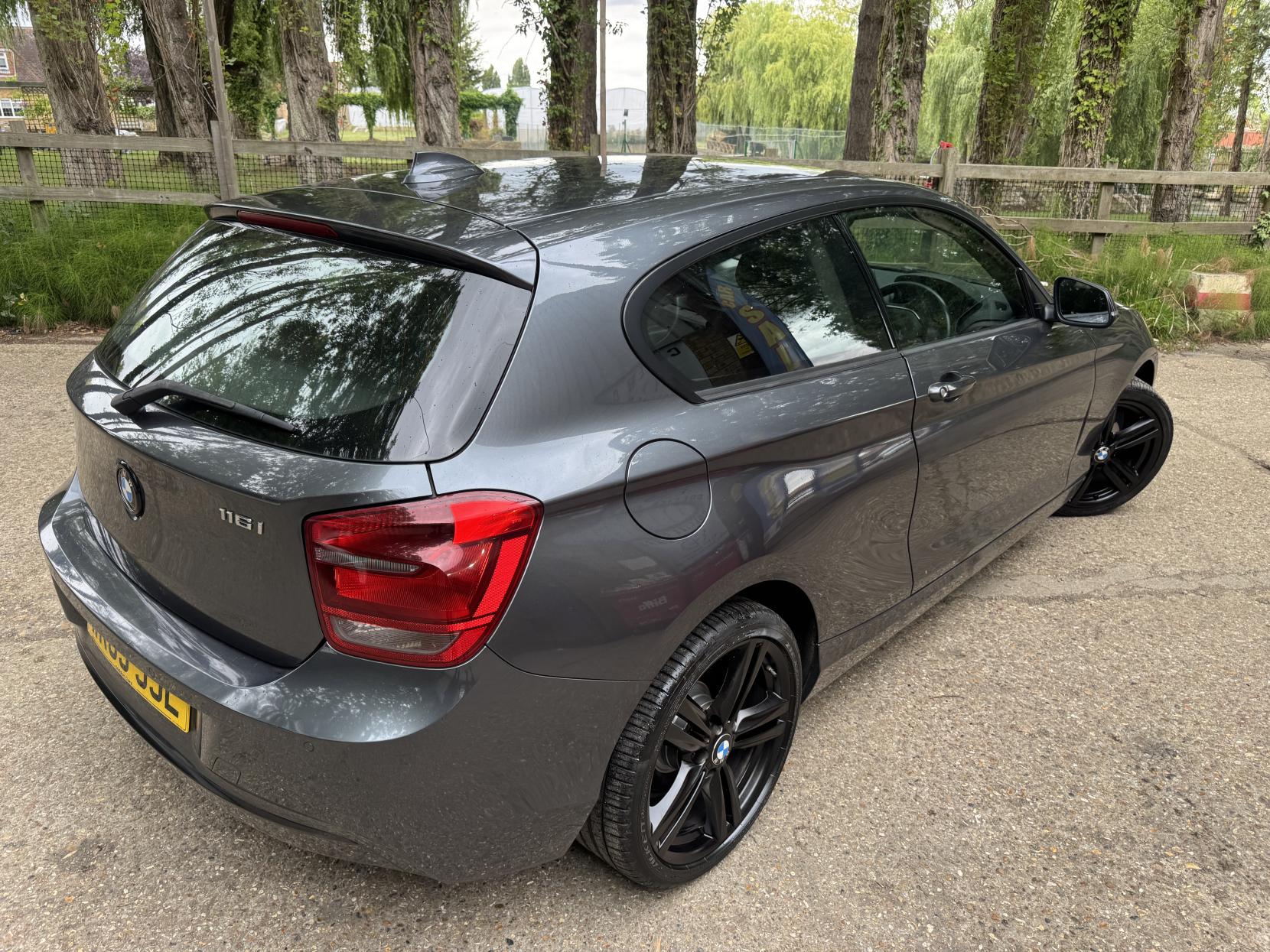 BMW 1 Series 1.6 116i Sport Hatchback 3dr Petrol Manual Euro 6 (s/s) (136 ps)