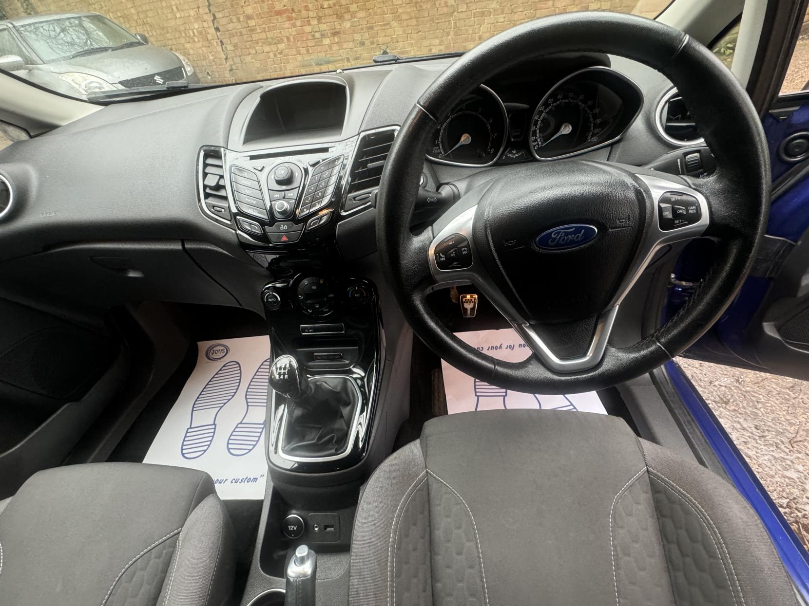 Ford Fiesta 1.0T EcoBoost Zetec S Hatchback 3dr Petrol Manual Euro 5 (s/s) (125 ps)