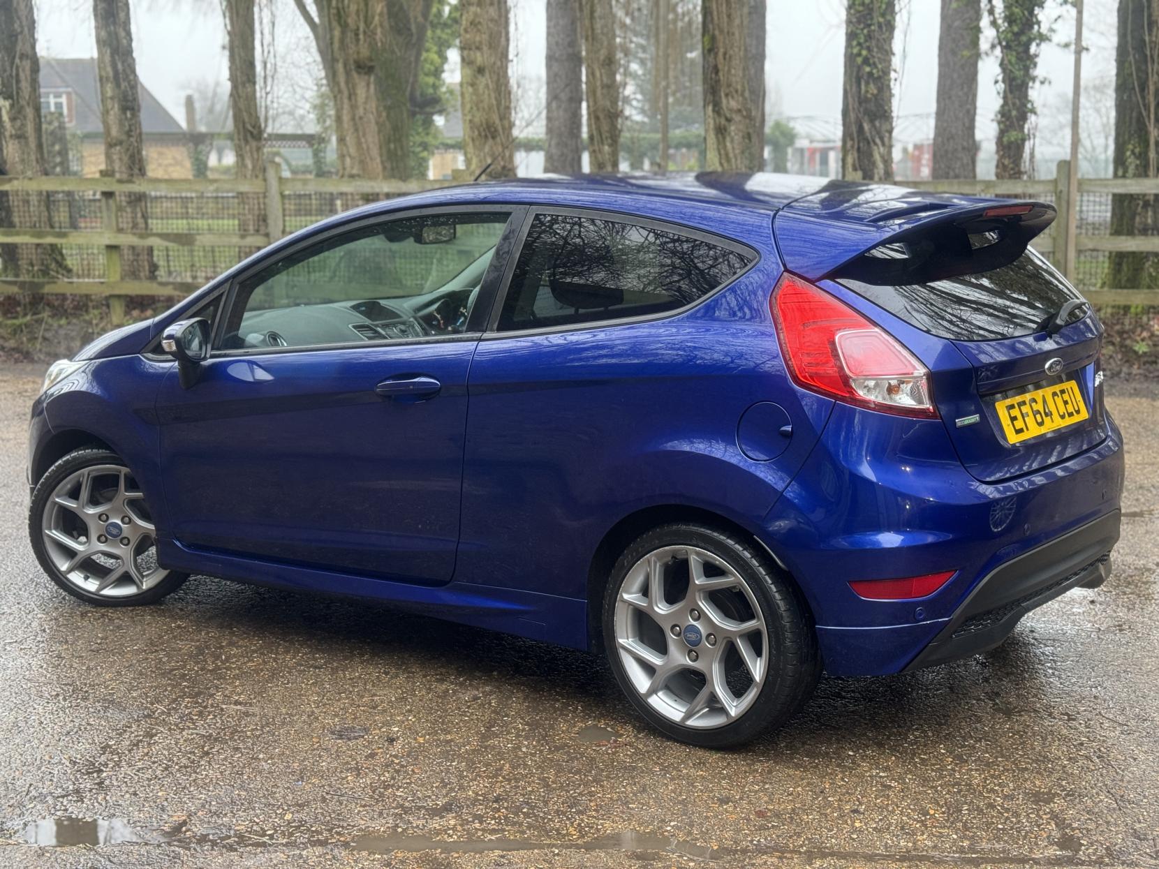Ford Fiesta 1.0T EcoBoost Zetec S Hatchback 3dr Petrol Manual Euro 5 (s/s) (125 ps)