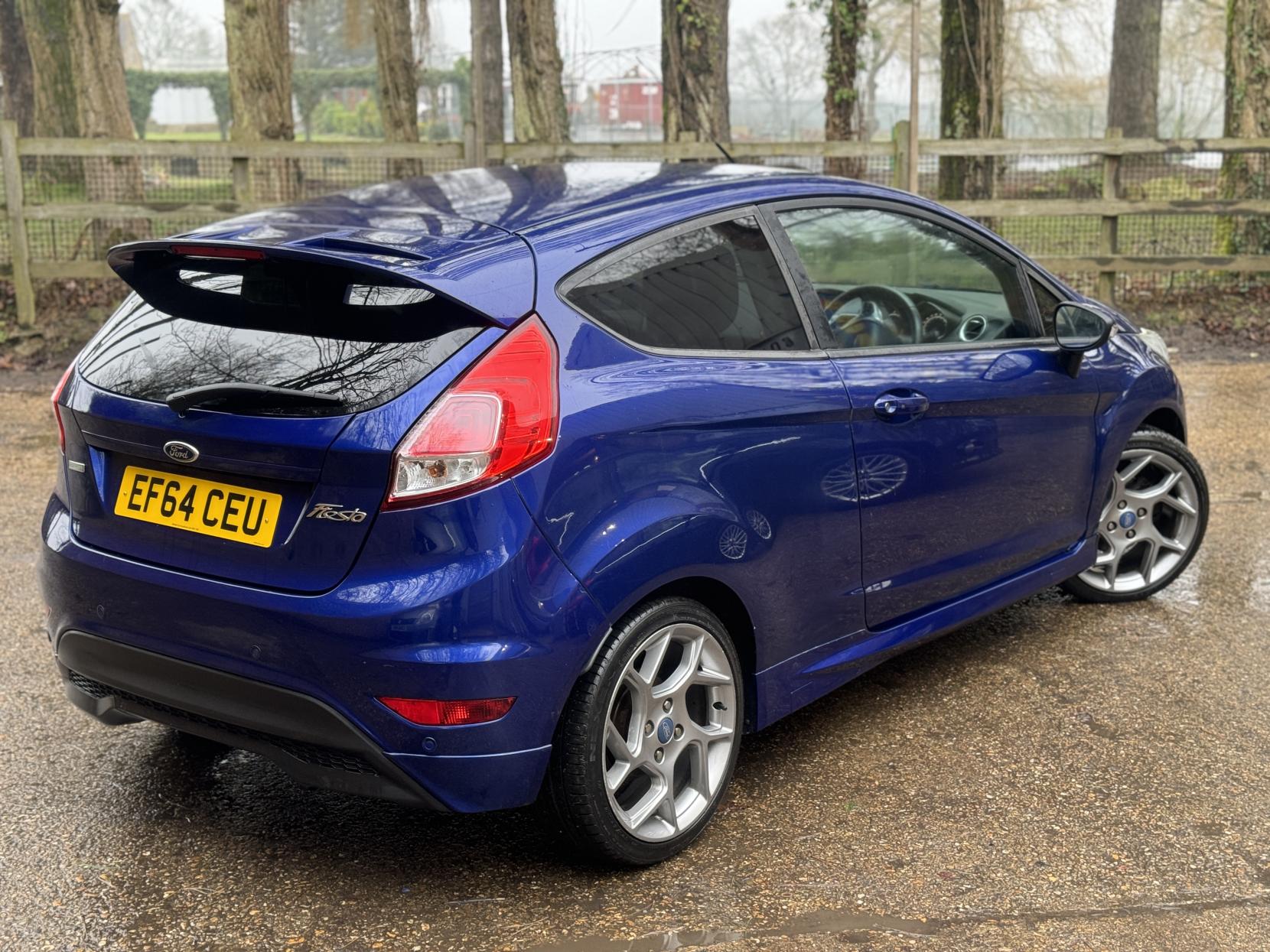 Ford Fiesta 1.0T EcoBoost Zetec S Hatchback 3dr Petrol Manual Euro 5 (s/s) (125 ps)