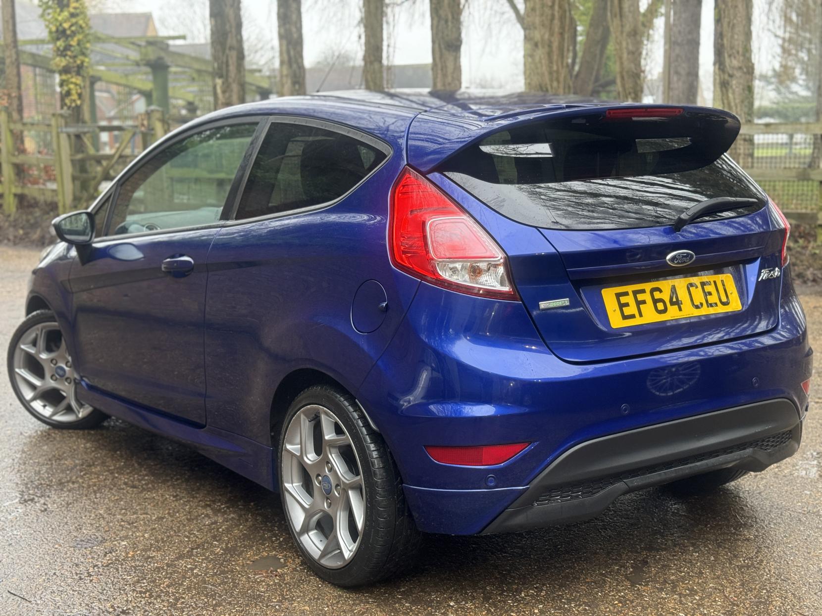Ford Fiesta 1.0T EcoBoost Zetec S Hatchback 3dr Petrol Manual Euro 5 (s/s) (125 ps)