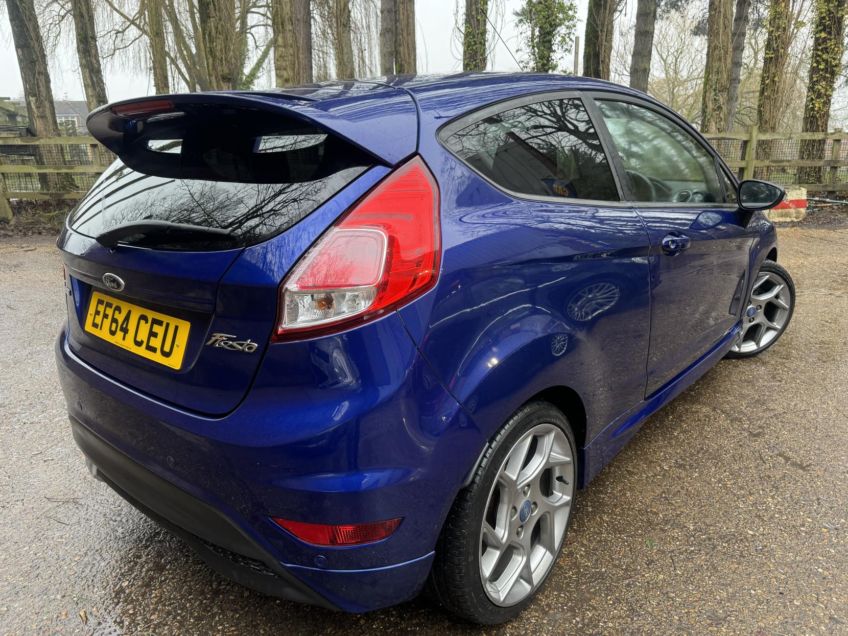Ford Fiesta 1.0T EcoBoost Zetec S Hatchback 3dr Petrol Manual Euro 5 (s/s) (125 ps)