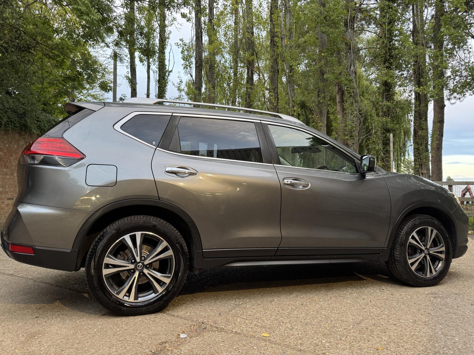 Nissan X-Trail 1.6 dCi N-Connecta SUV 5dr Diesel XTRON Euro 6 (s/s) (130 ps)
