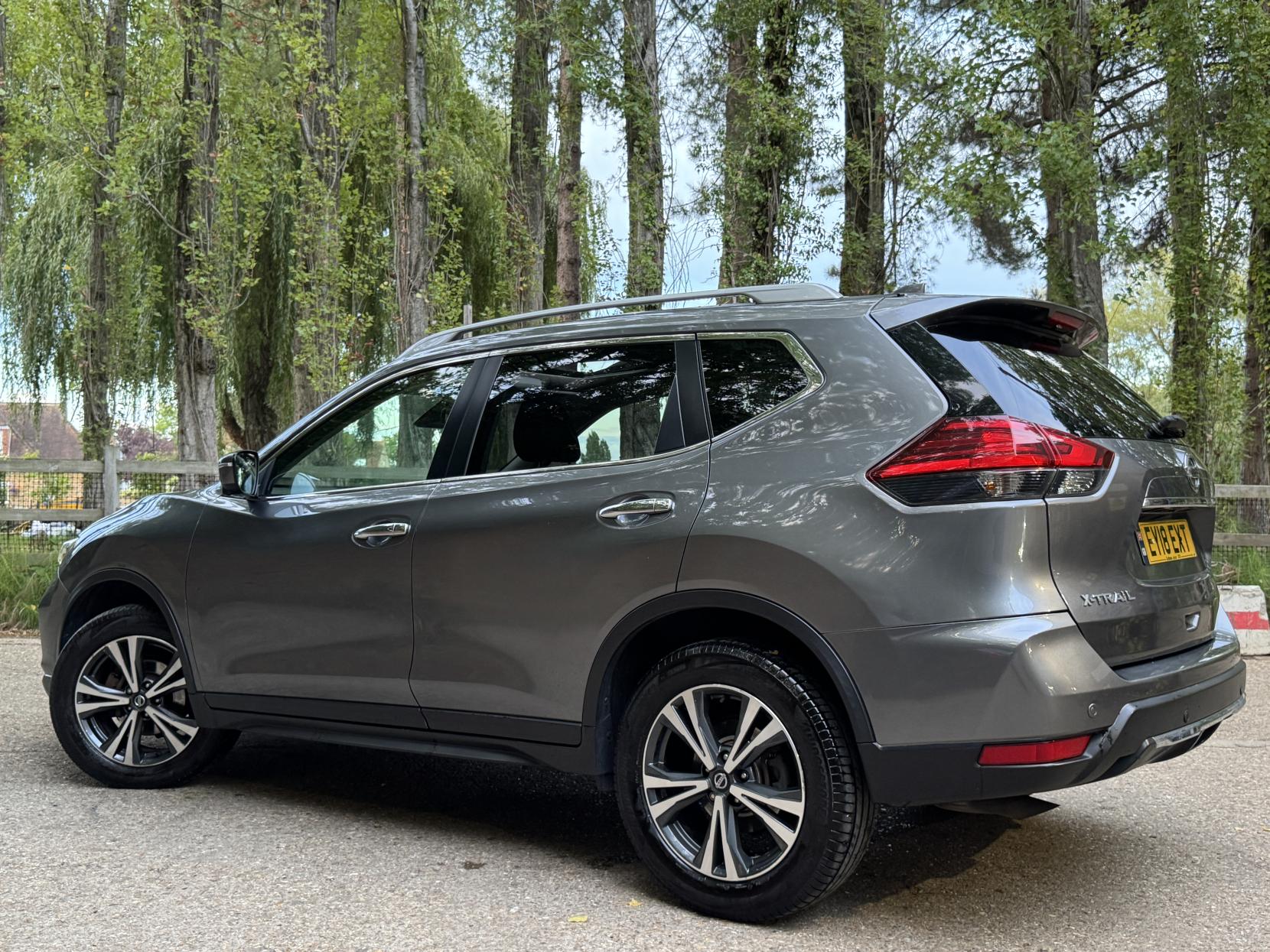 Nissan X-Trail 1.6 dCi N-Connecta SUV 5dr Diesel XTRON Euro 6 (s/s) (130 ps)