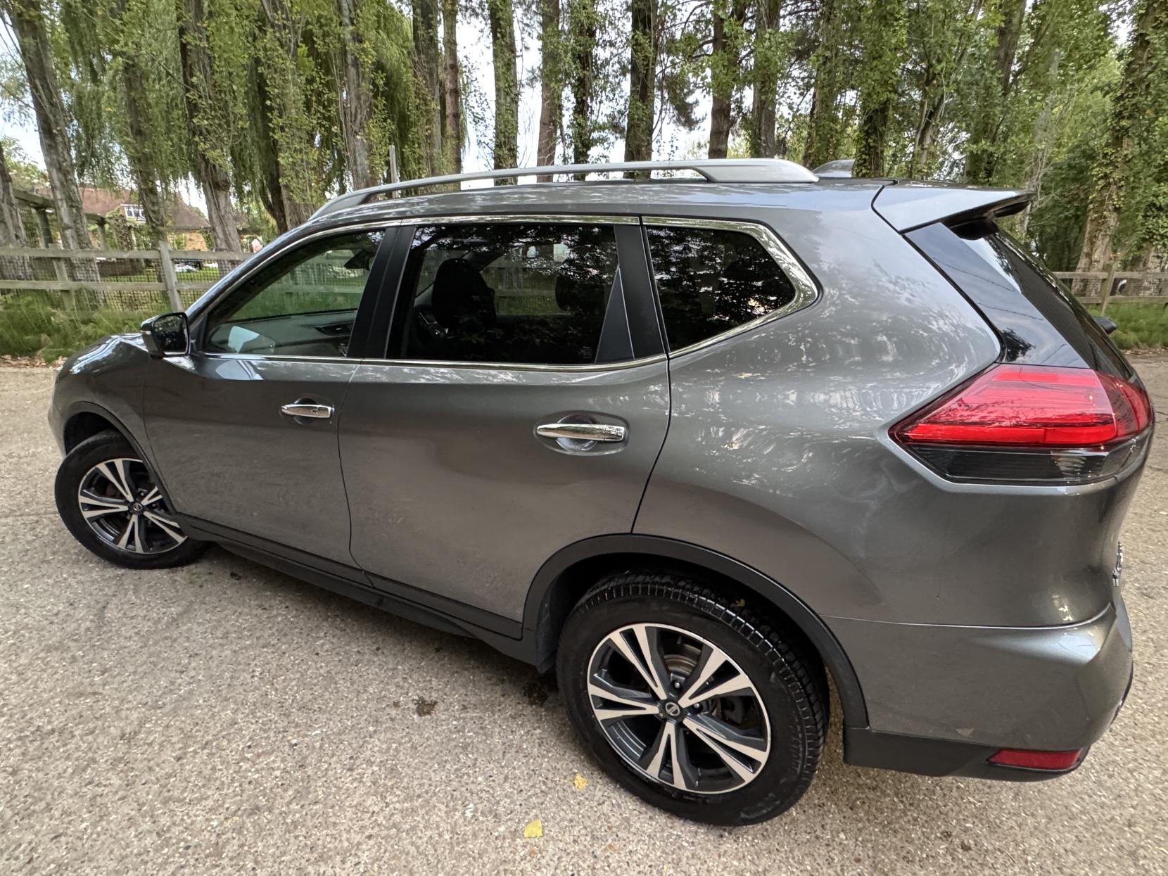 Nissan X-Trail 1.6 dCi N-Connecta SUV 5dr Diesel XTRON Euro 6 (s/s) (130 ps)