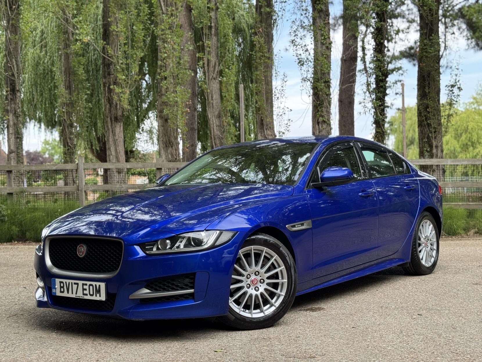 Jaguar XE 2.0d R-Sport Saloon 4dr Diesel Manual Euro 6 (s/s) (163 ps)