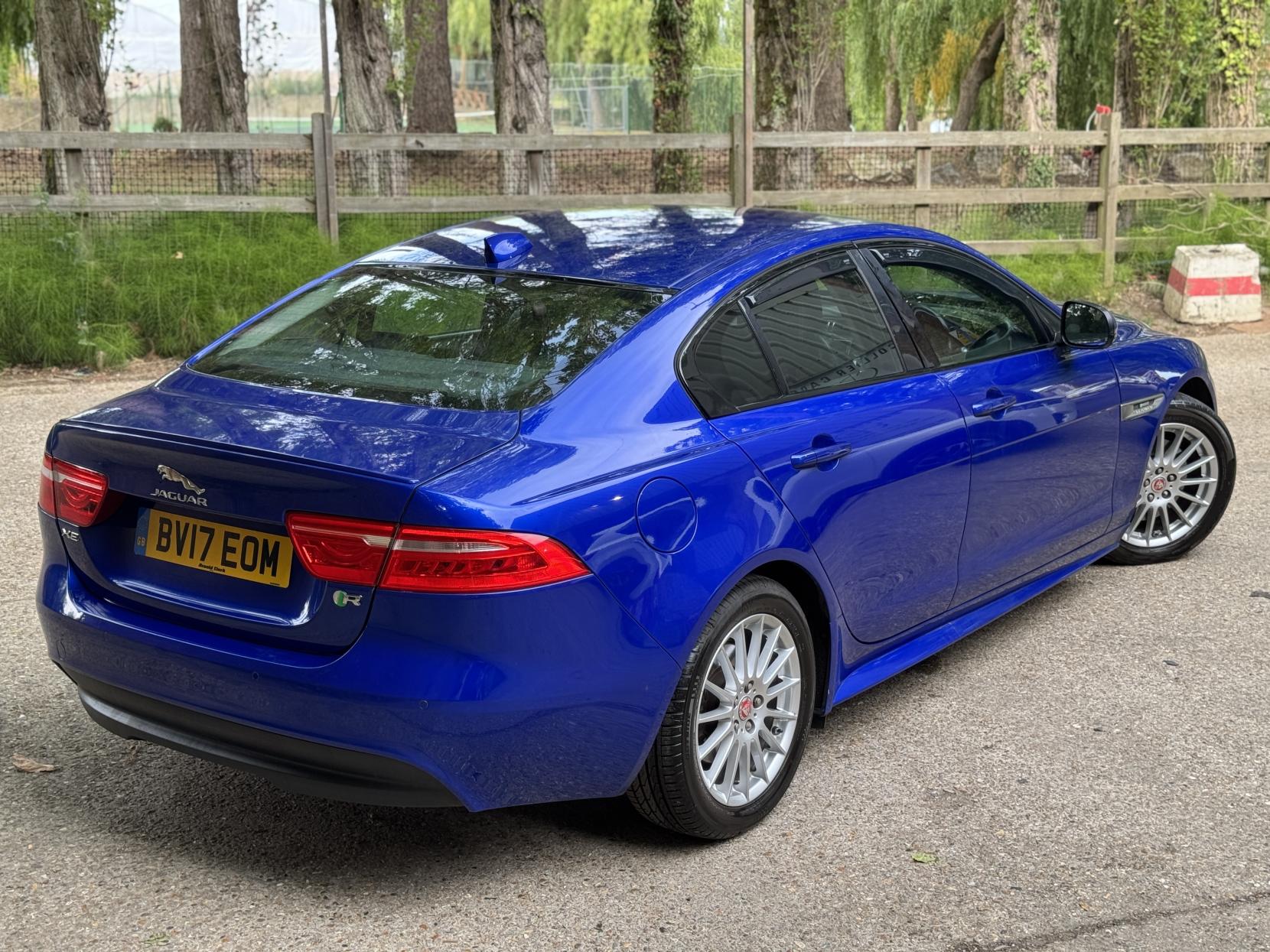 Jaguar XE 2.0d R-Sport Saloon 4dr Diesel Manual Euro 6 (s/s) (163 ps)