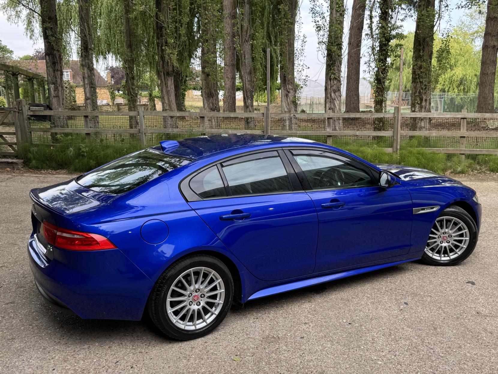 Jaguar XE 2.0d R-Sport Saloon 4dr Diesel Manual Euro 6 (s/s) (163 ps)