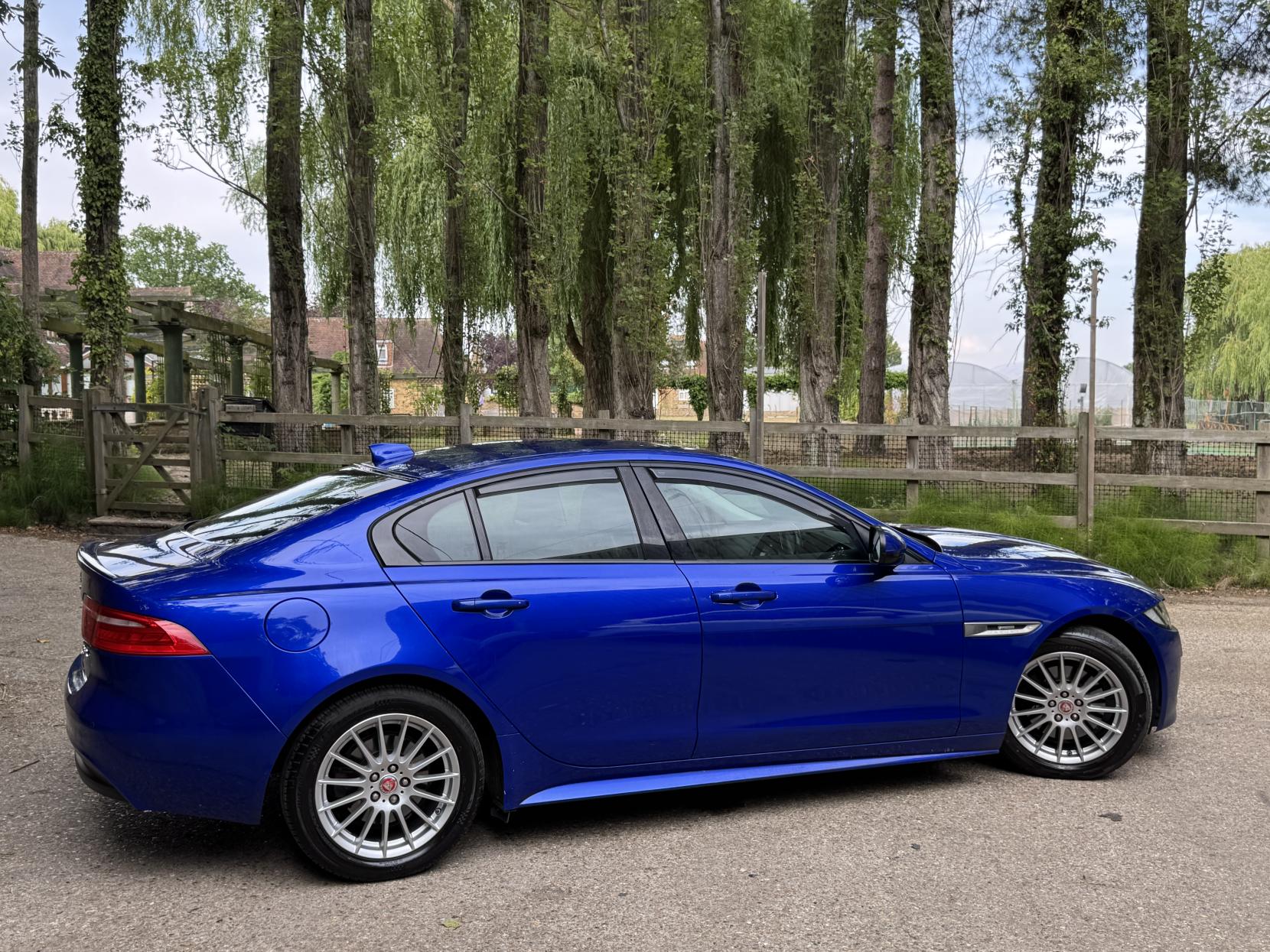Jaguar XE 2.0d R-Sport Saloon 4dr Diesel Manual Euro 6 (s/s) (163 ps)