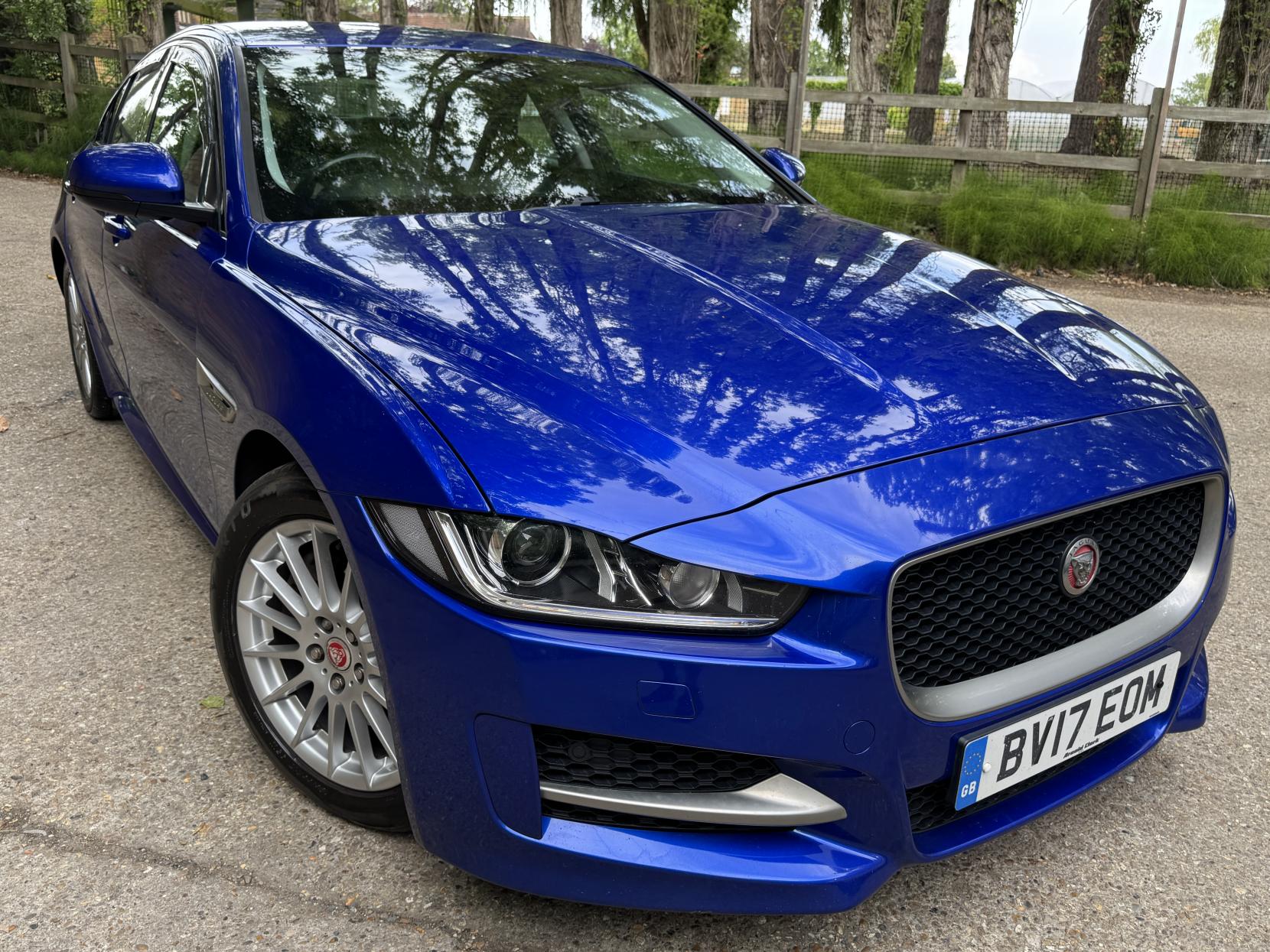 Jaguar XE 2.0d R-Sport Saloon 4dr Diesel Manual Euro 6 (s/s) (163 ps)