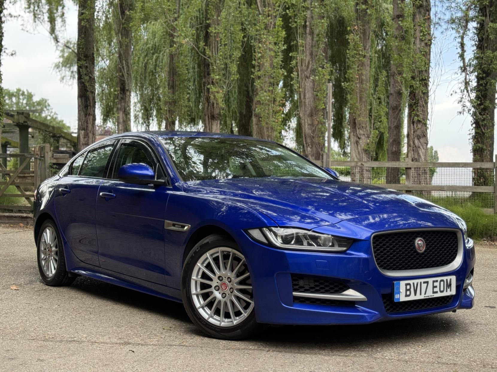Jaguar XE 2.0d R-Sport Saloon 4dr Diesel Manual Euro 6 (s/s) (163 ps)