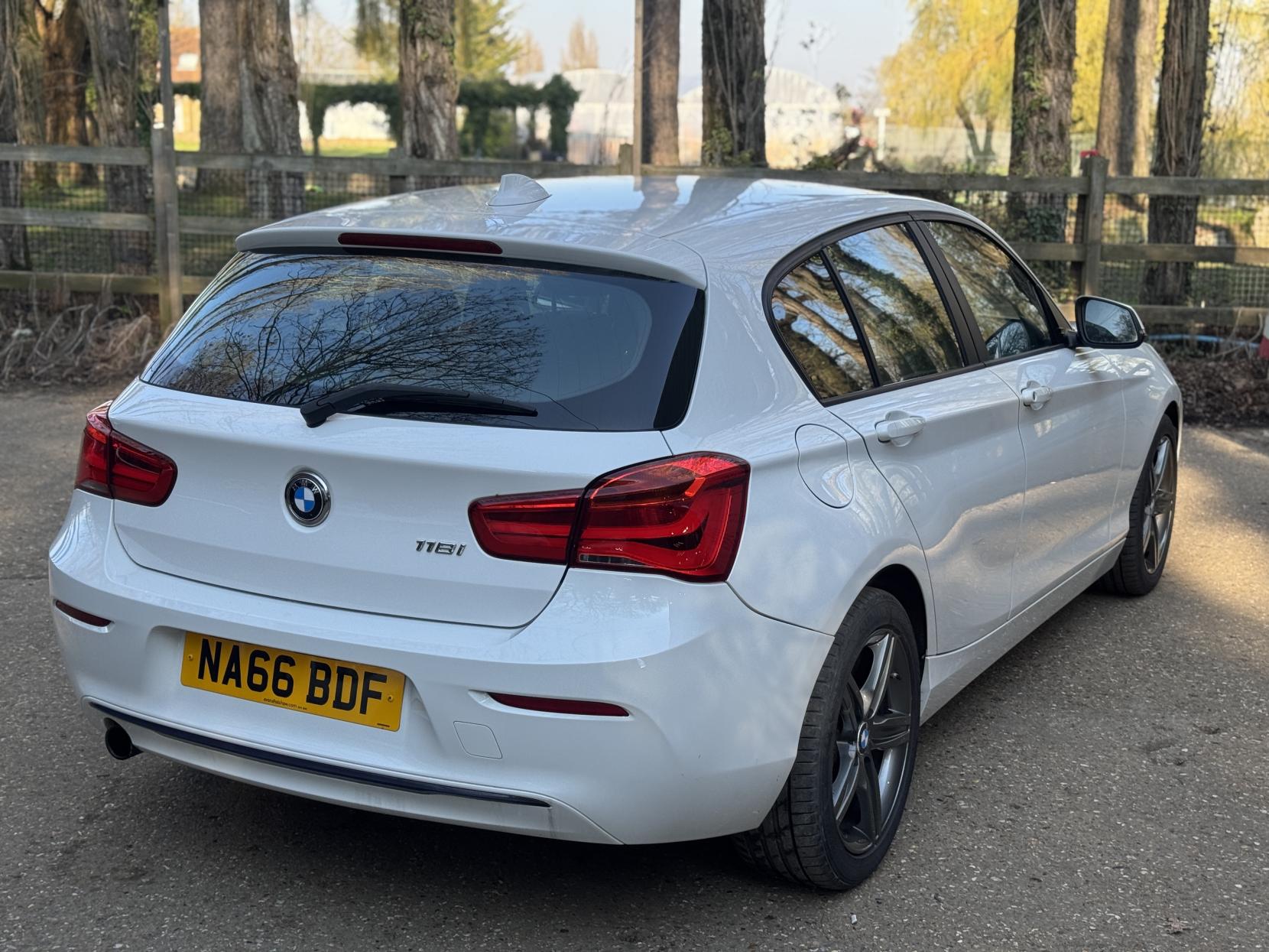BMW 1 Series 1.5 118i Sport Hatchback 5dr Petrol Manual Euro 6 (s/s) (136 ps)
