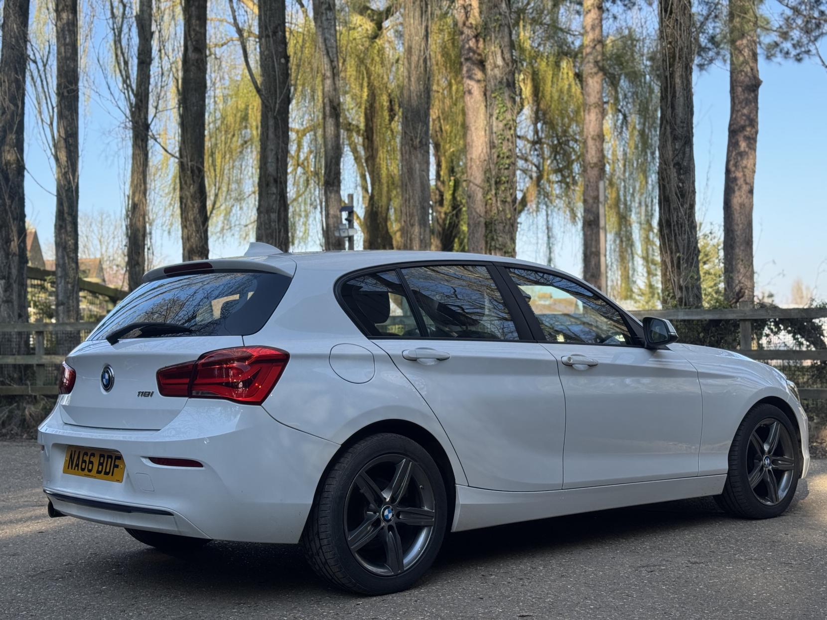 BMW 1 Series 1.5 118i Sport Hatchback 5dr Petrol Manual Euro 6 (s/s) (136 ps)