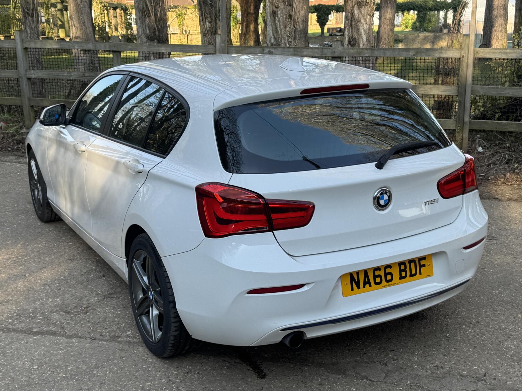 BMW 1 Series 1.5 118i Sport Hatchback 5dr Petrol Manual Euro 6 (s/s) (136 ps)