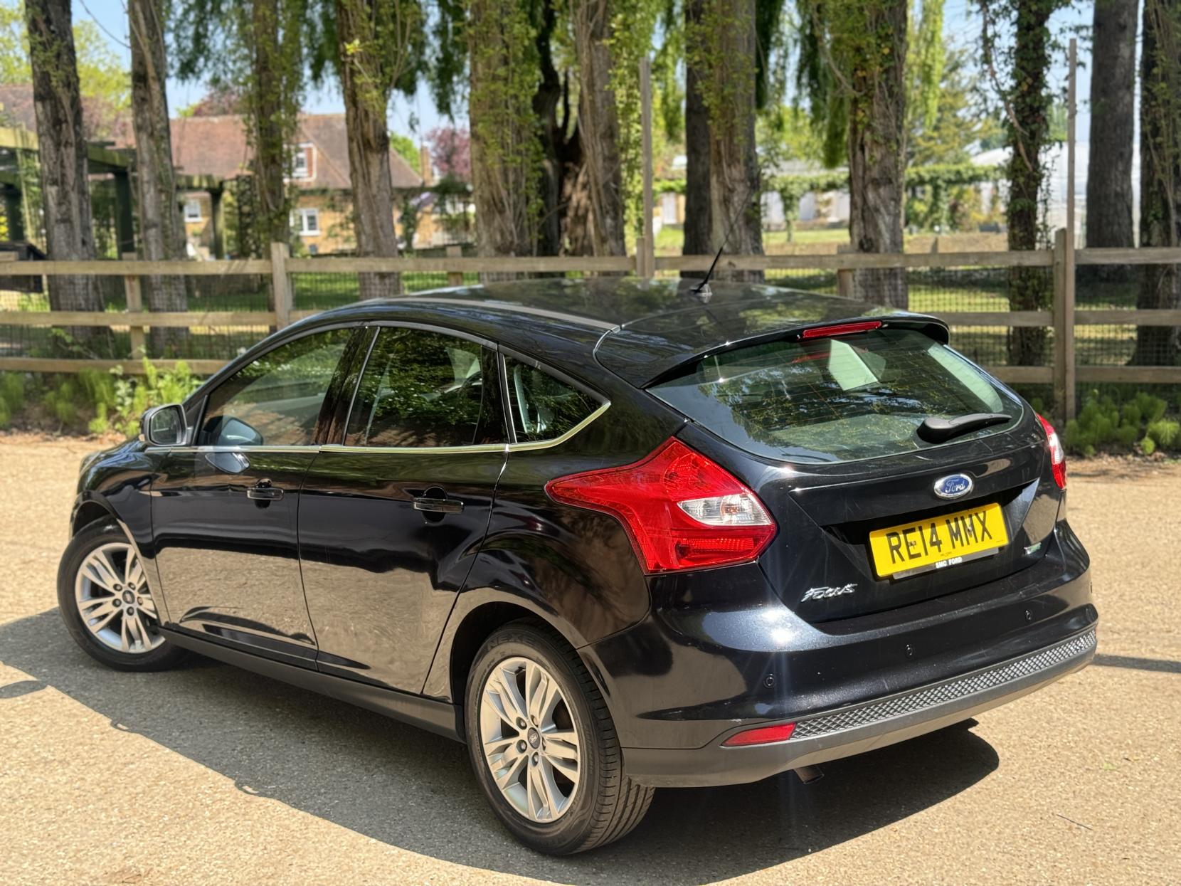 Ford Focus 1.0T EcoBoost Titanium Navigator Hatchback 5dr Petrol Manual Euro 5 (s/s) (125 ps)