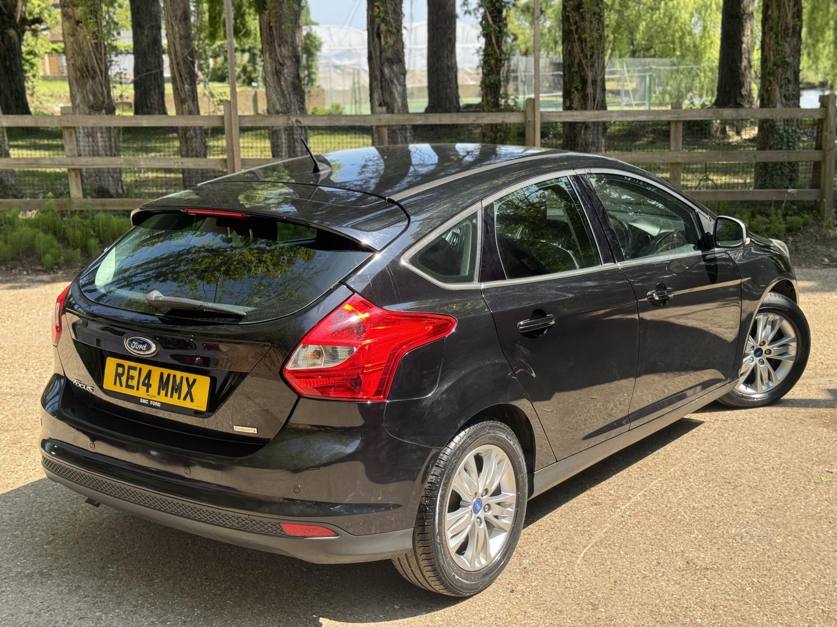 Ford Focus 1.0T EcoBoost Titanium Navigator Hatchback 5dr Petrol Manual Euro 5 (s/s) (125 ps)