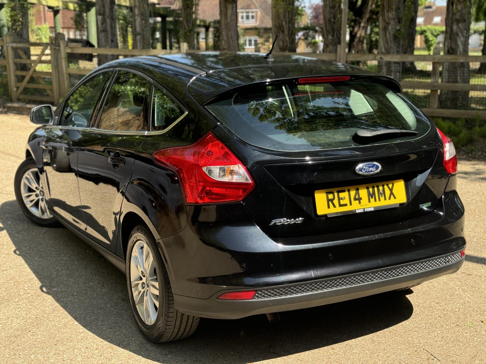 Ford Focus 1.0T EcoBoost Titanium Navigator Hatchback 5dr Petrol Manual Euro 5 (s/s) (125 ps)