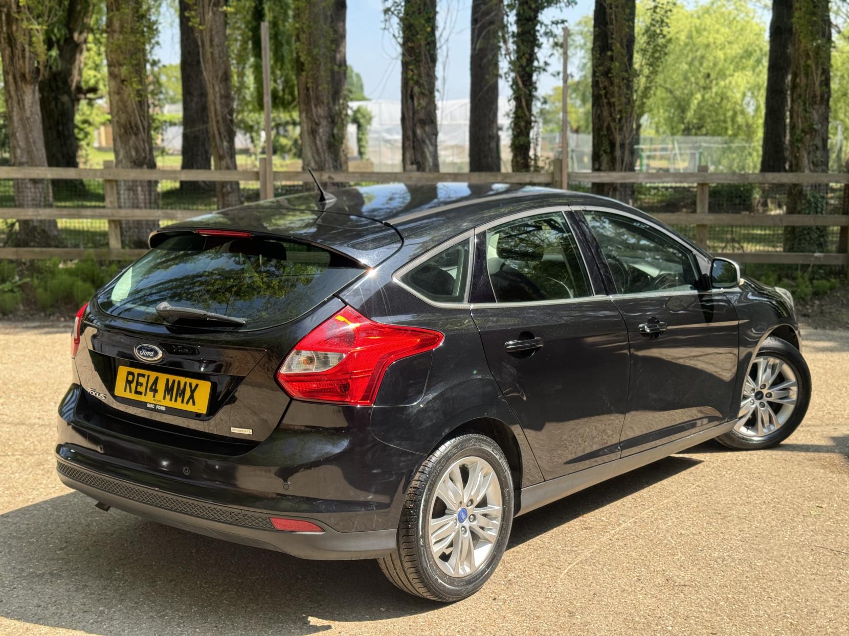 Ford Focus 1.0T EcoBoost Titanium Navigator Hatchback 5dr Petrol Manual Euro 5 (s/s) (125 ps)